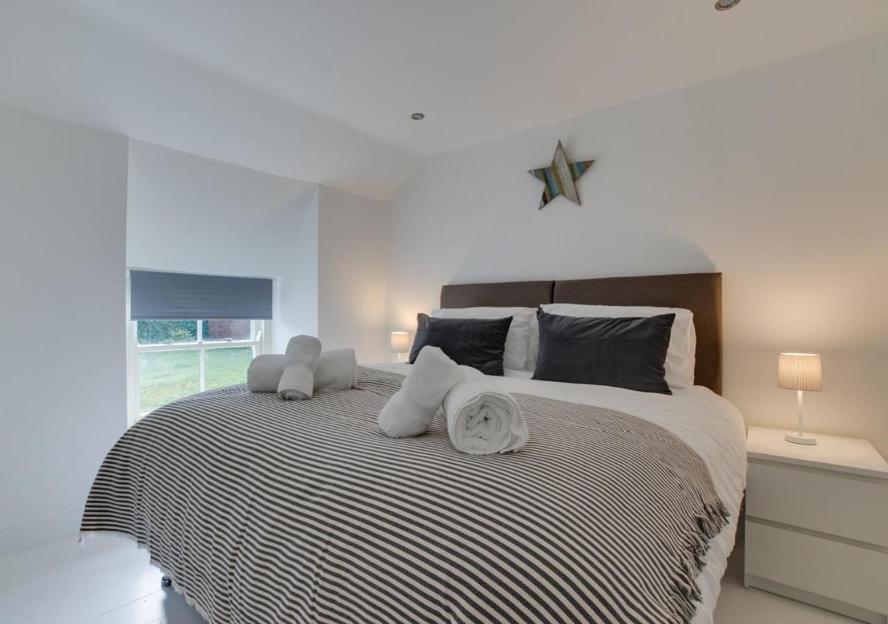 2 Bed in Breage oc-jobcot