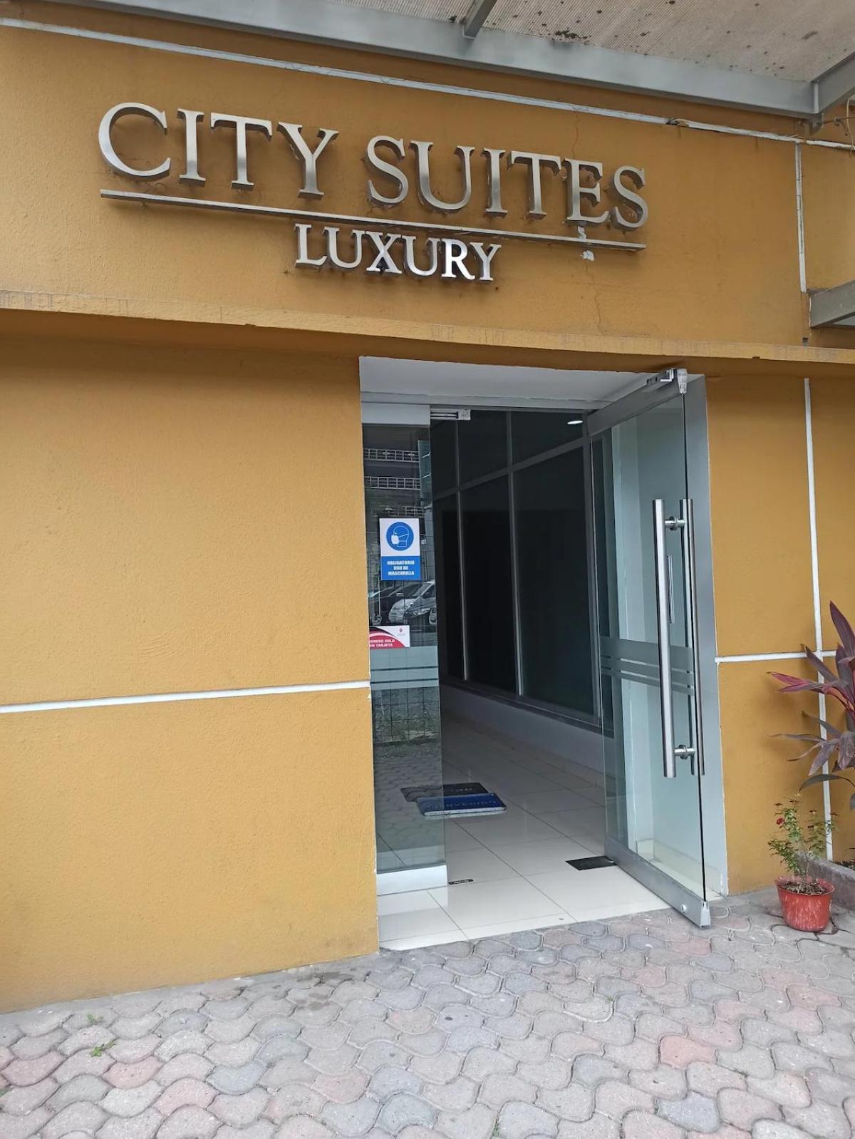 Con generador Suite elegante piscina gym en el norte Gye