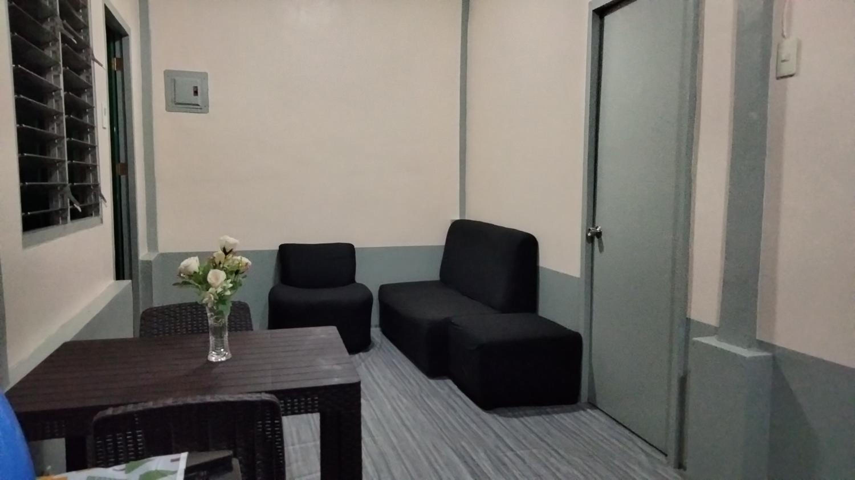 Moonlight Seaside Apartments Liloan Cebu