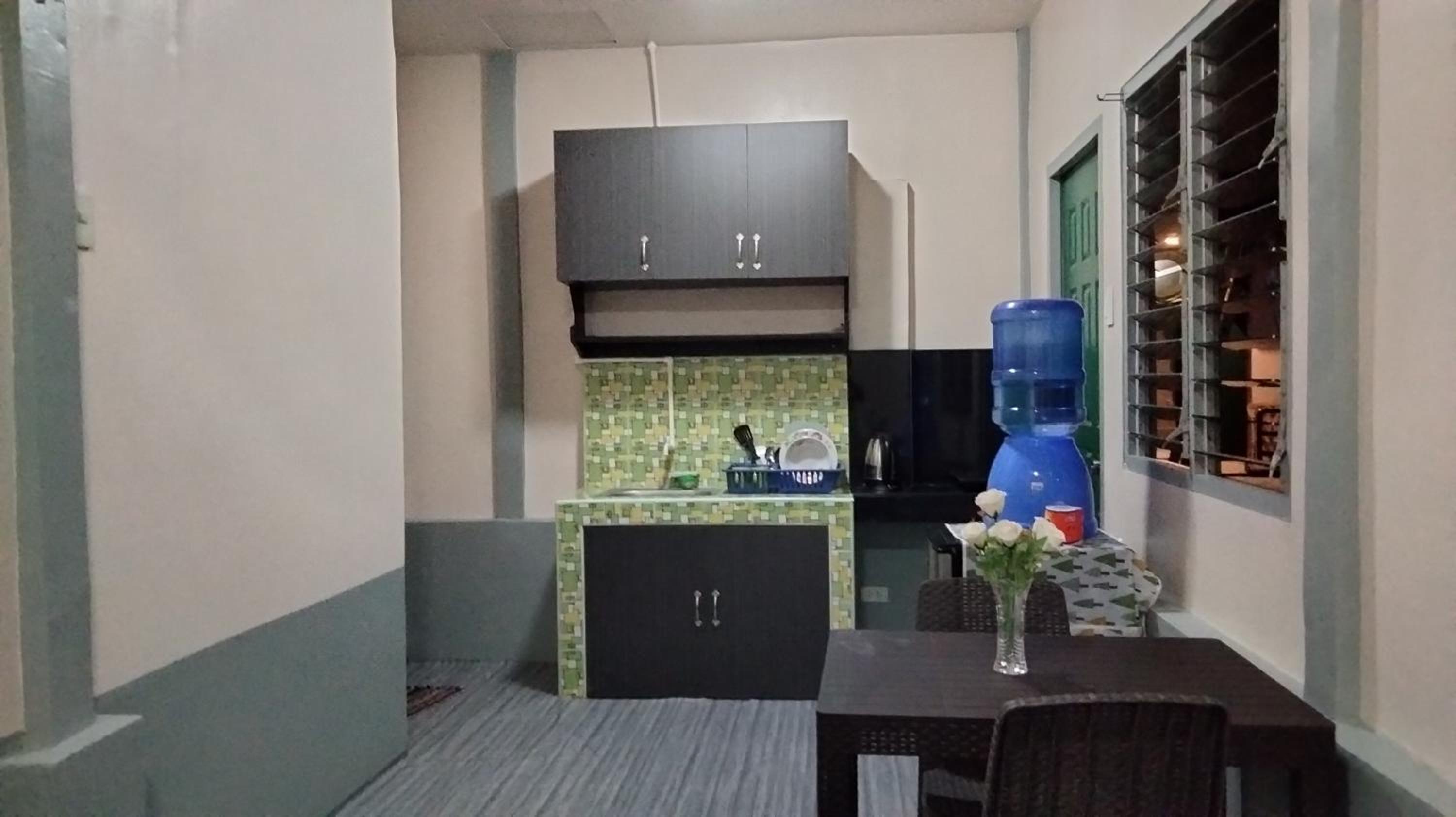 Moonlight Seaside Apartments Liloan Cebu