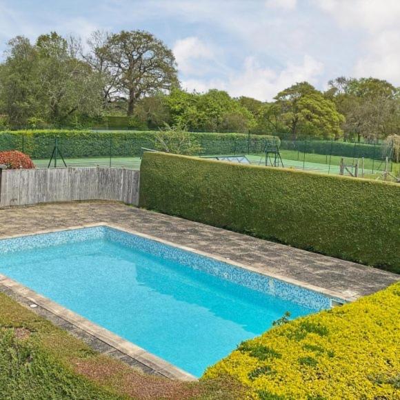 6 Bed Countryside Mansion With Tennis Court & Swimming Pool with Parking view 5