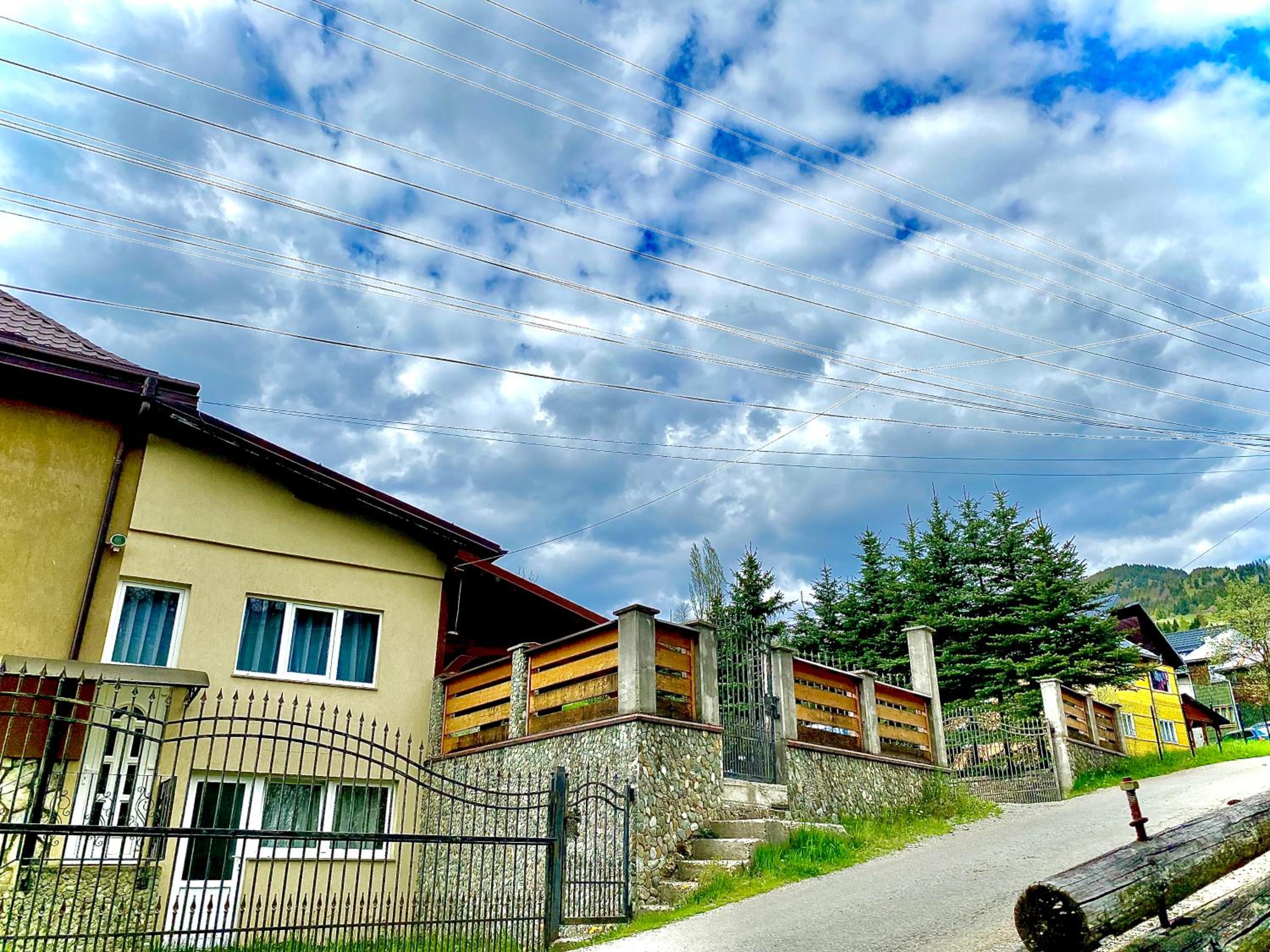 Premium mountain view chalet view 4