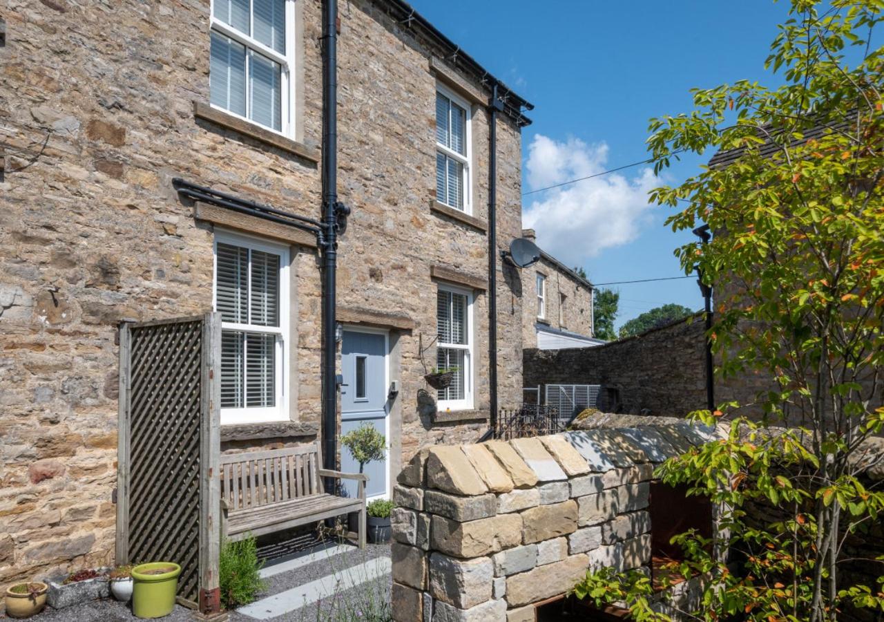 3 Bed in Carperby oc-ds058