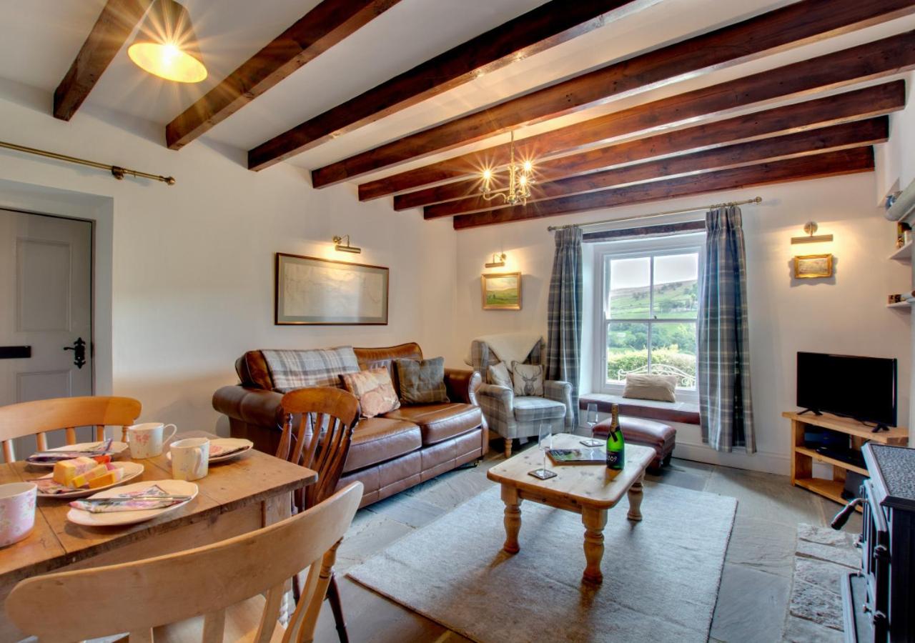 2 Bed in Low Row oc-ds059