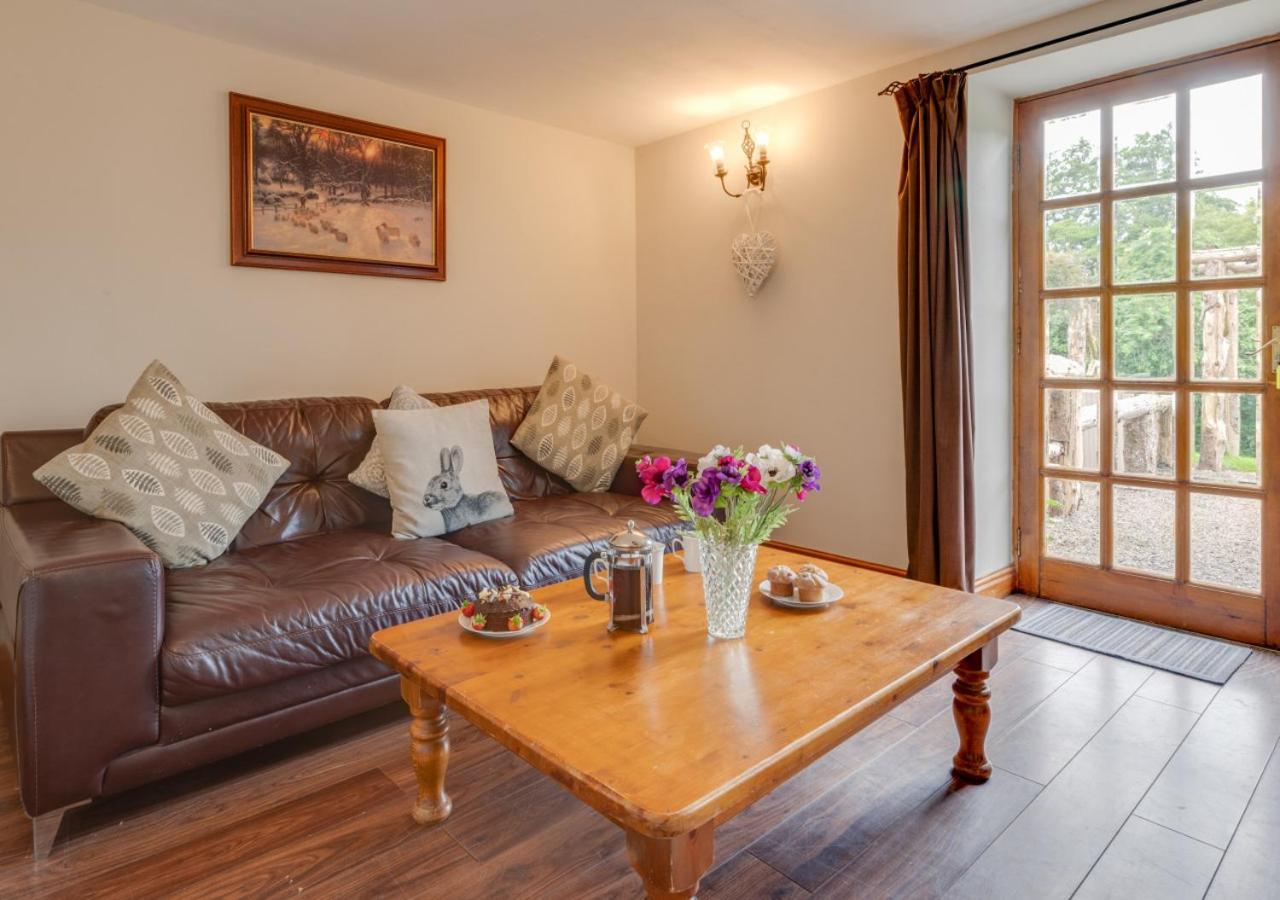 6 Bed in Tosside Near Settle oc-ds102