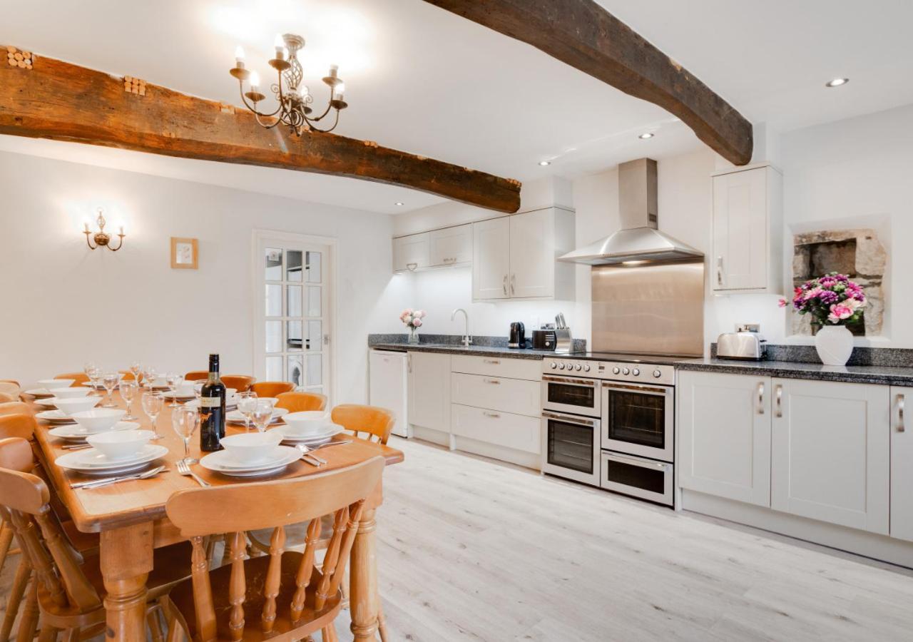 6 Bed in Tosside Near Settle oc-ds101