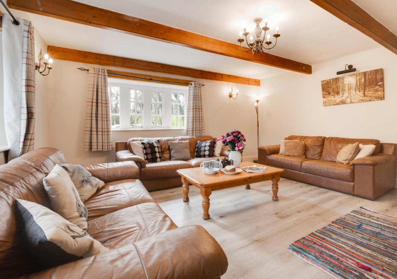 6 Bed in Tosside Near Settle oc-ds101