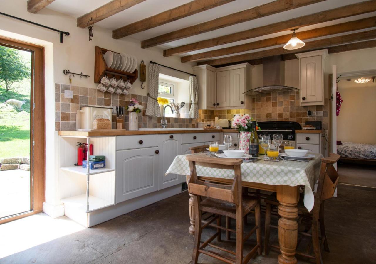 2 Bed in Low Row oc-ds1010
