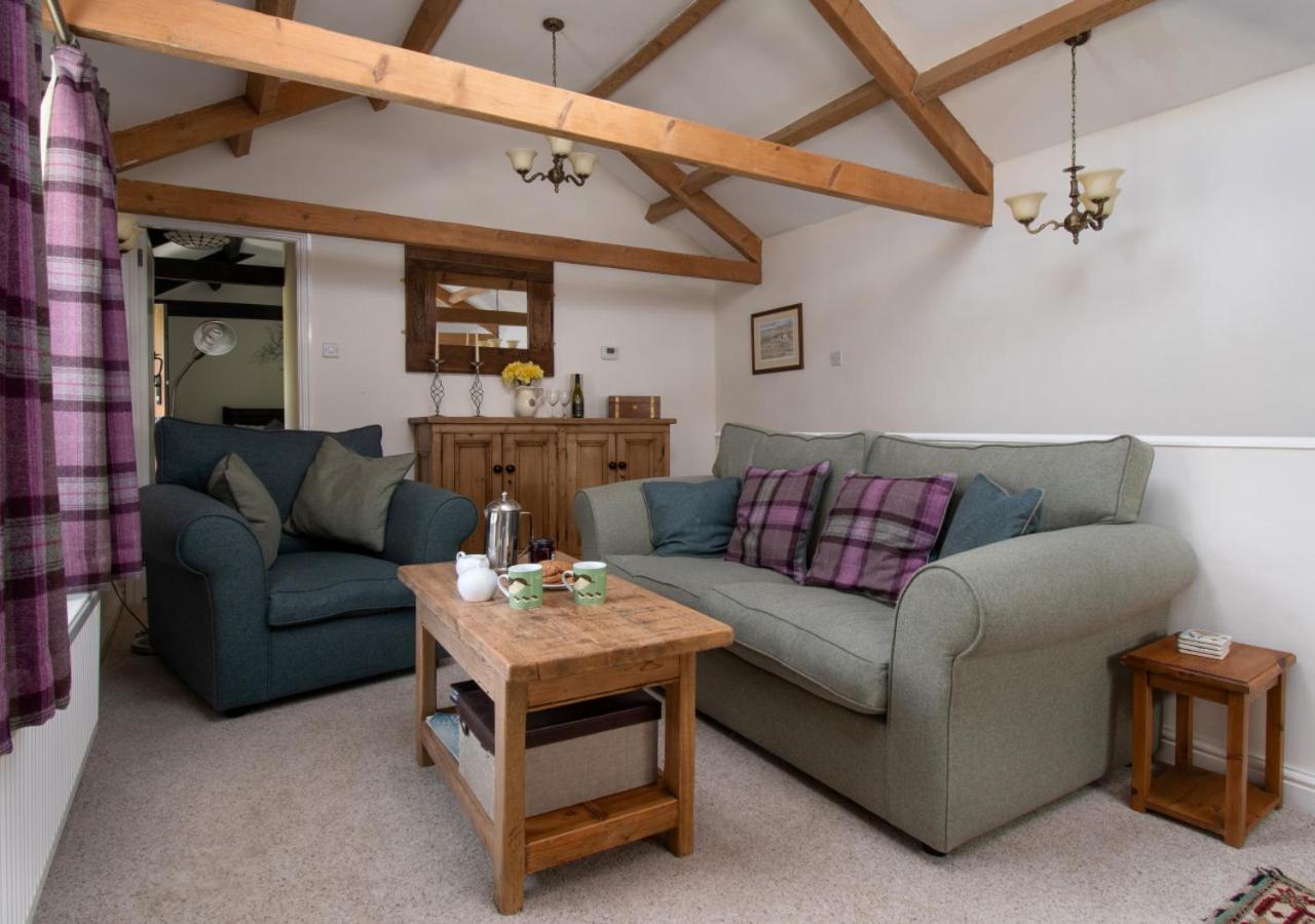 2 Bed in Low Row oc-ds1010