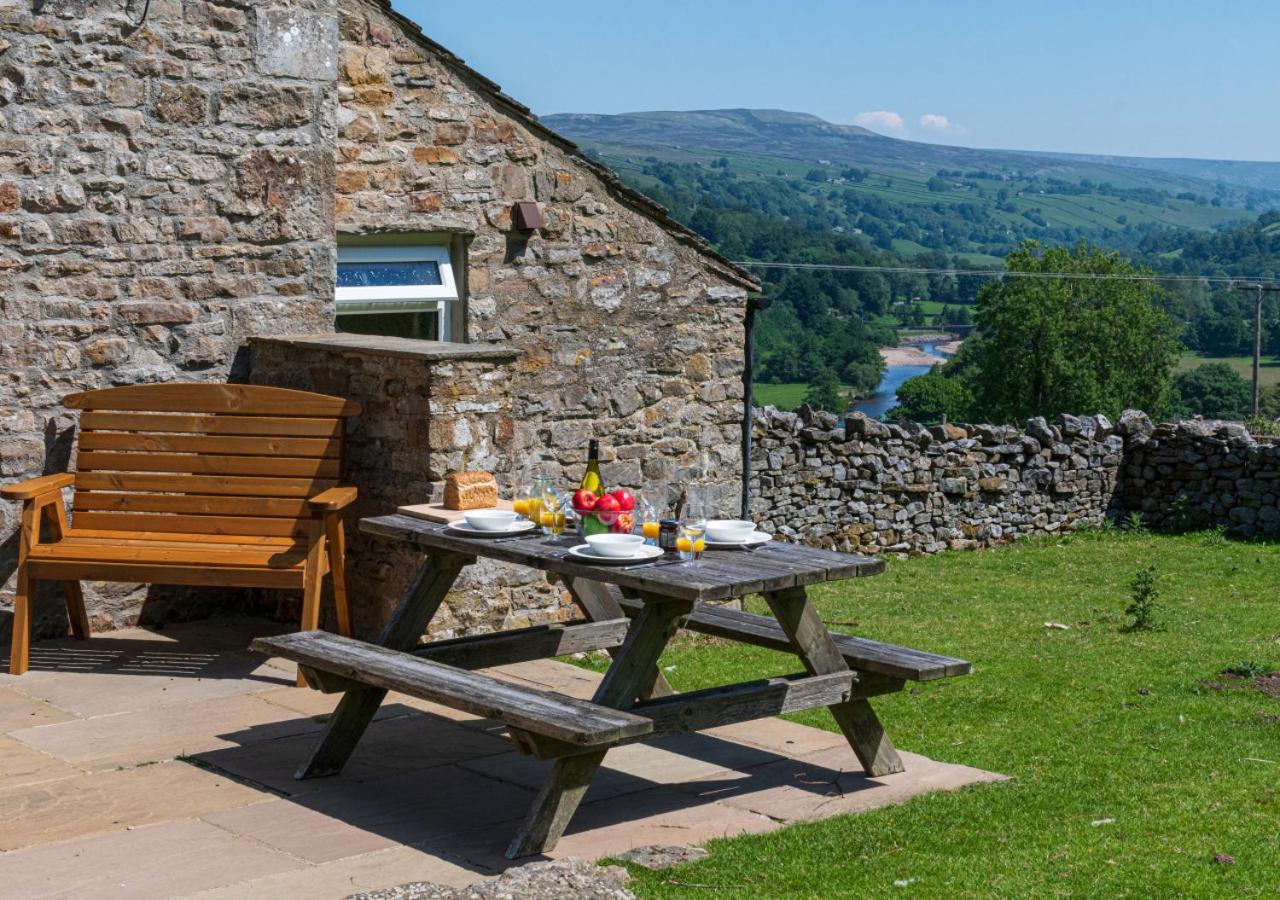 2 Bed in Low Row oc-ds1010