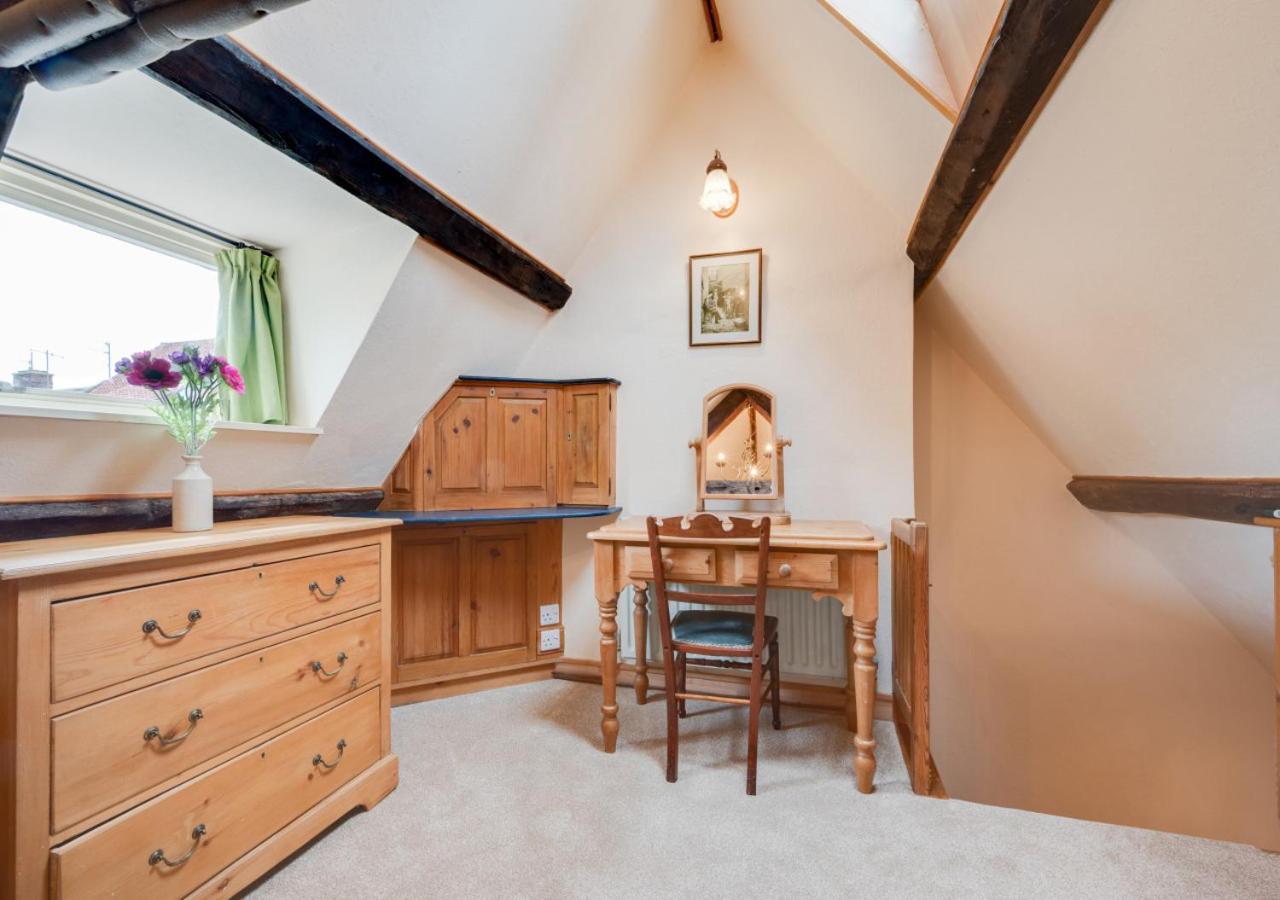 2 Bed in Whitby oc-w1032 view 4