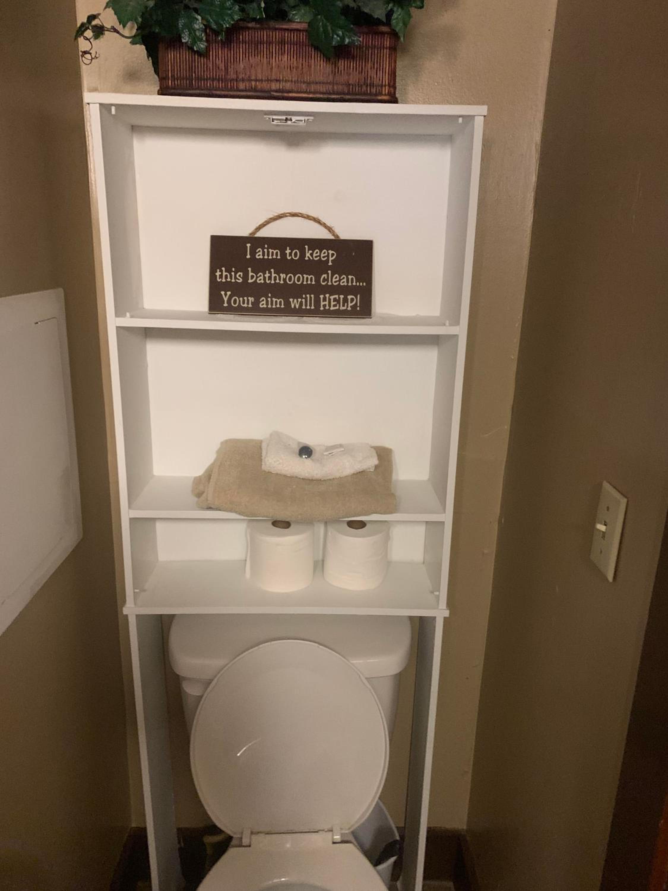 Huntington Vacations - Log Cabin in the Field - Property Image 11