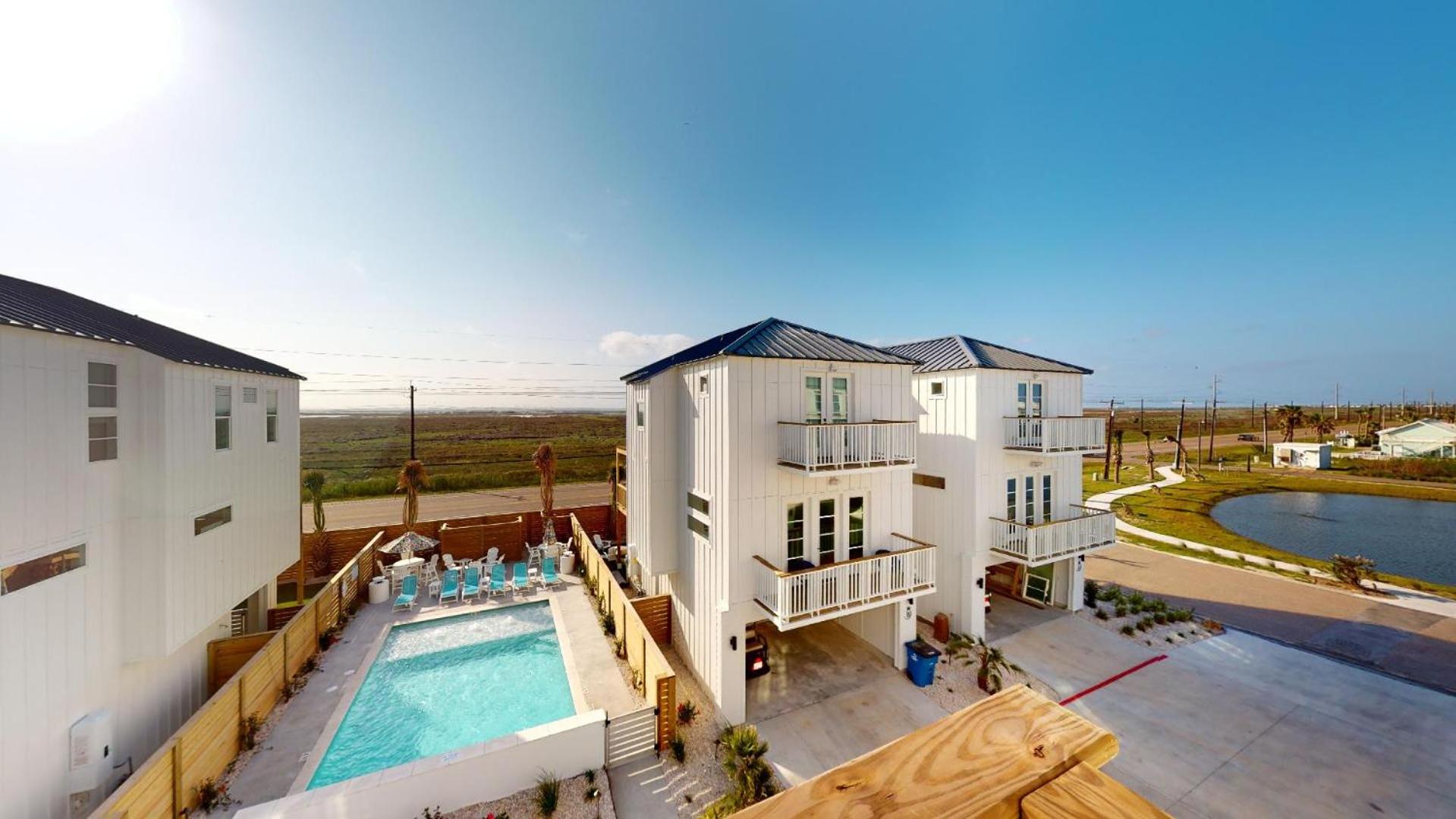 Dorado Dunes G Brand new, luxurious beach house, Private pool, Golf cart included, Boardwalk view 5