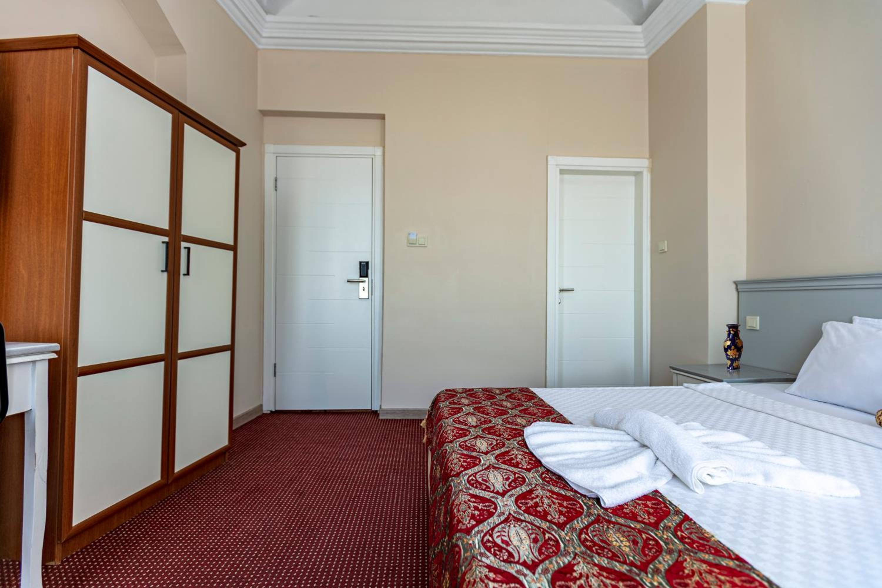 OttomanZade - Image 15