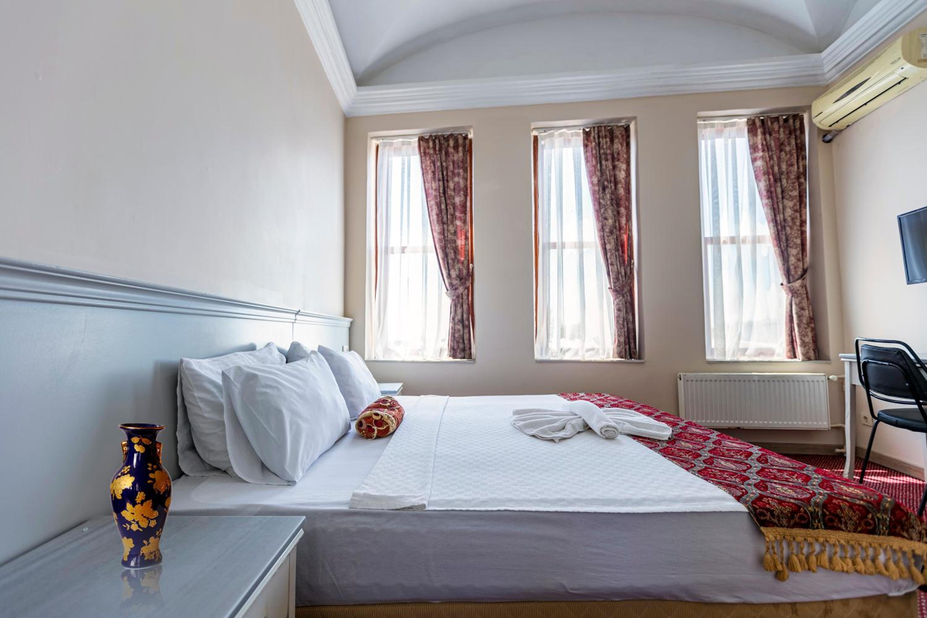 OttomanZade - Image 17