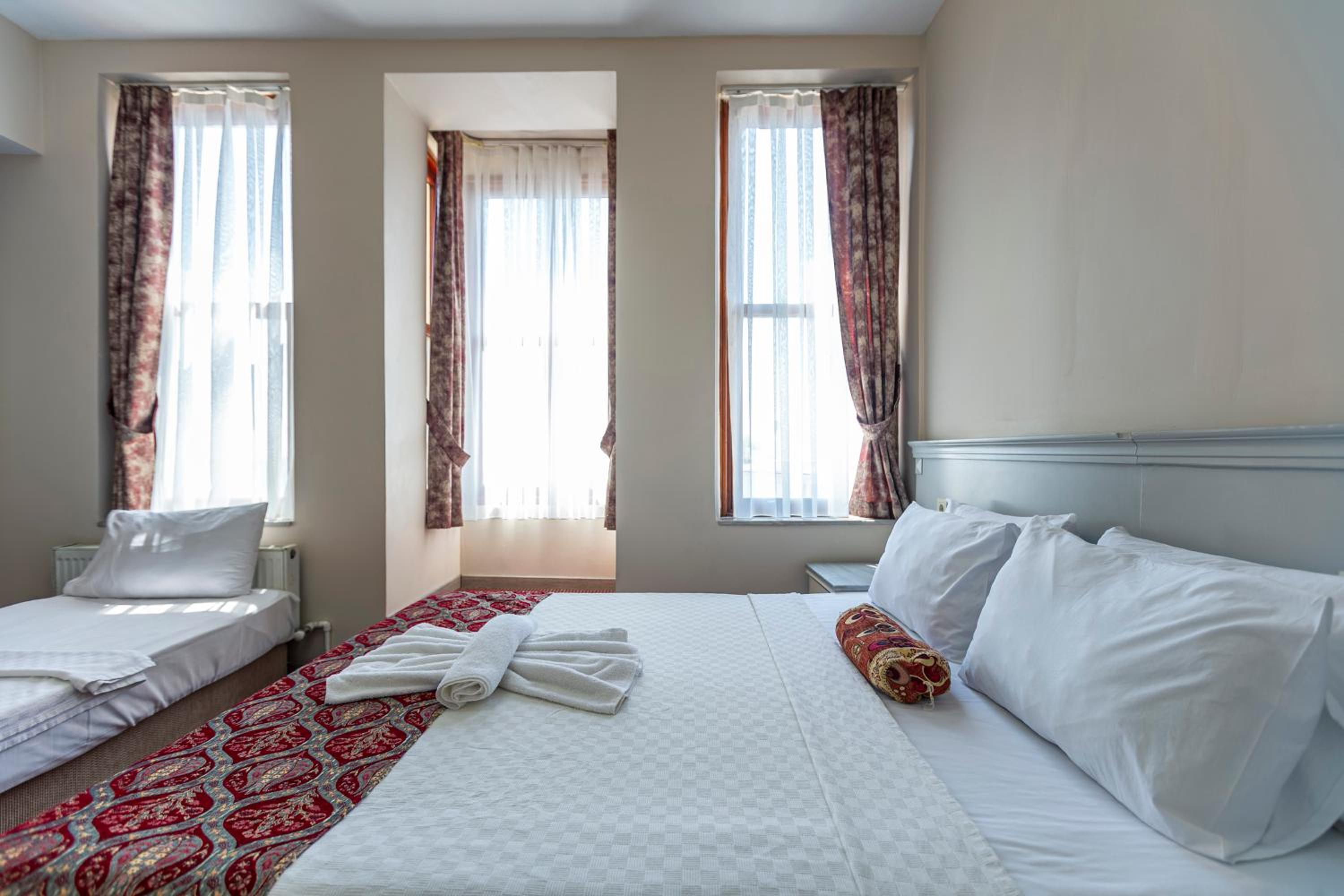 OttomanZade - Image 24