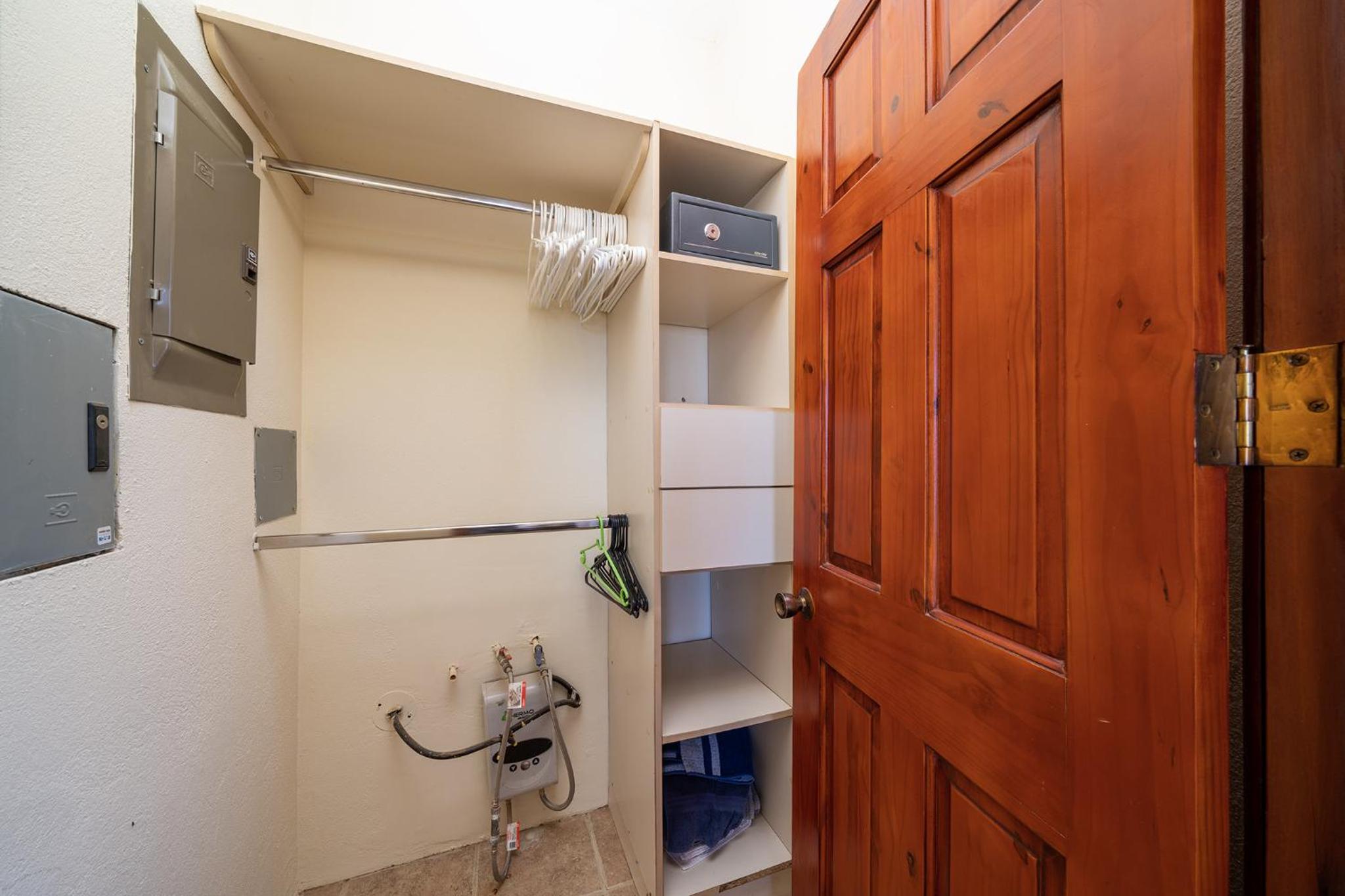 Vida de la Paz 4 - Oceanview Condo, 2BR, just remodeled, Playa Prieta