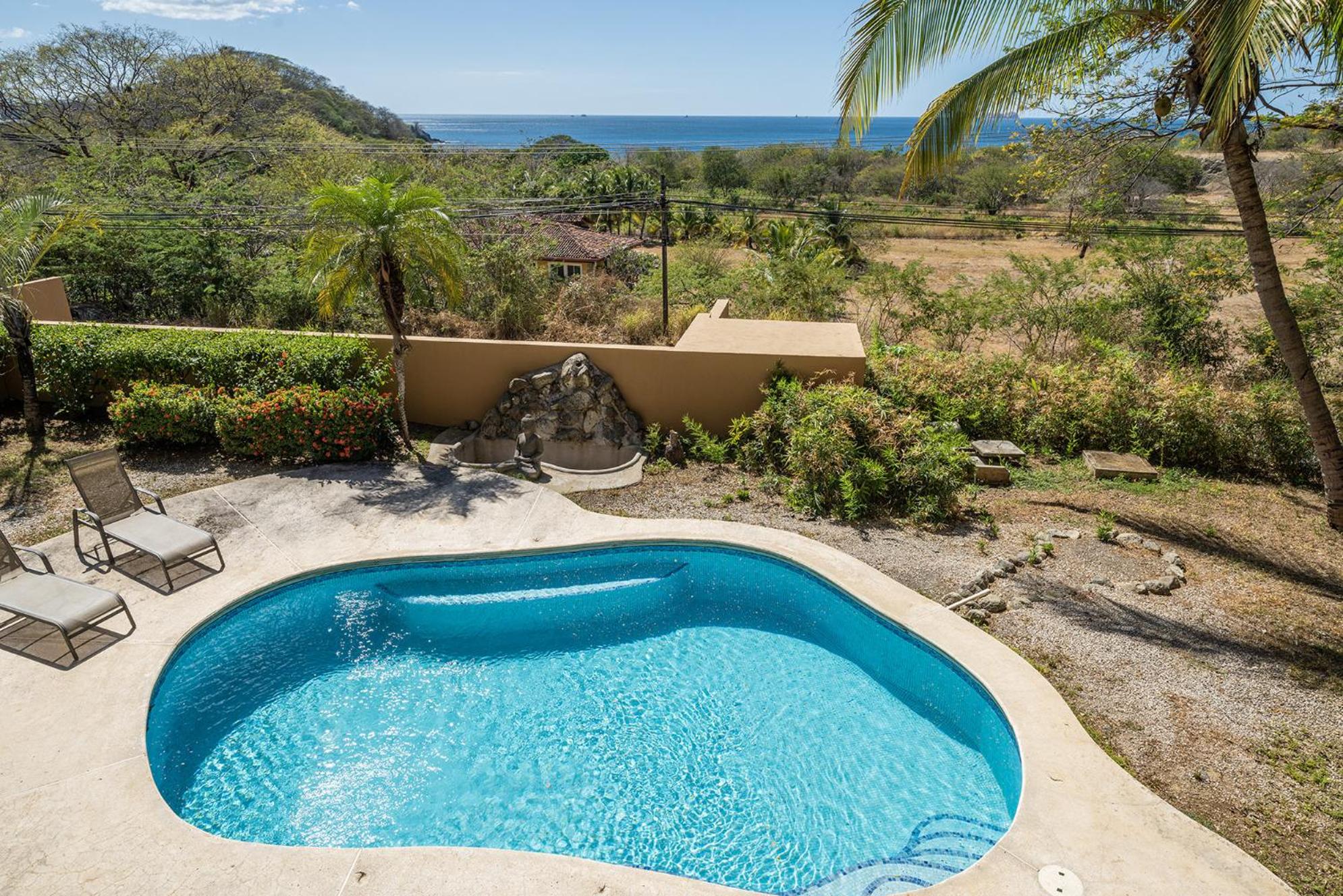 Vida de la Paz 4 - Oceanview Condo, 2BR, just remodeled, Playa Prieta