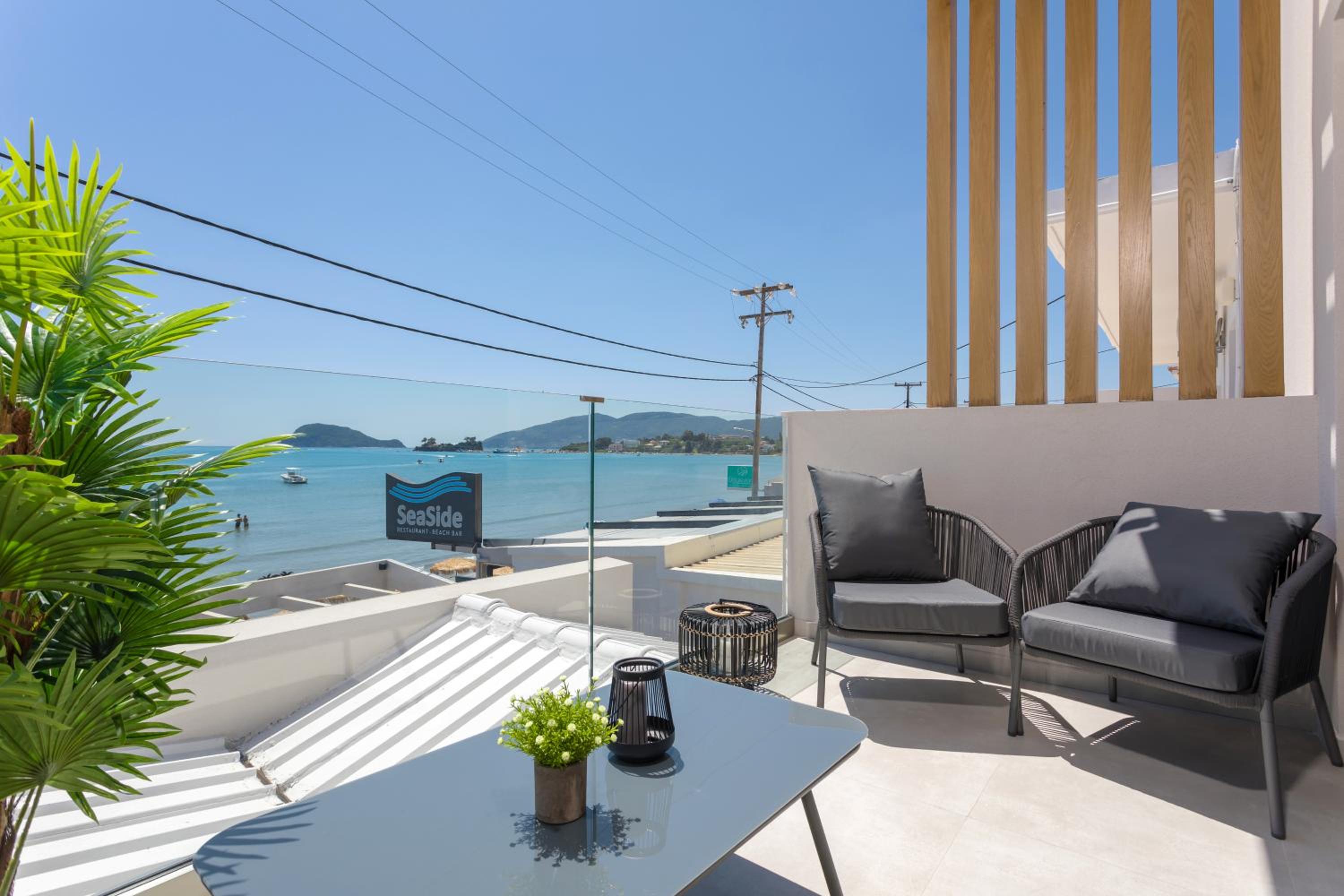 Akrogiali Luxury View