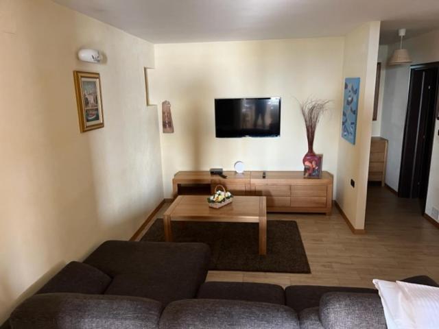 Apartments Vunić view 5