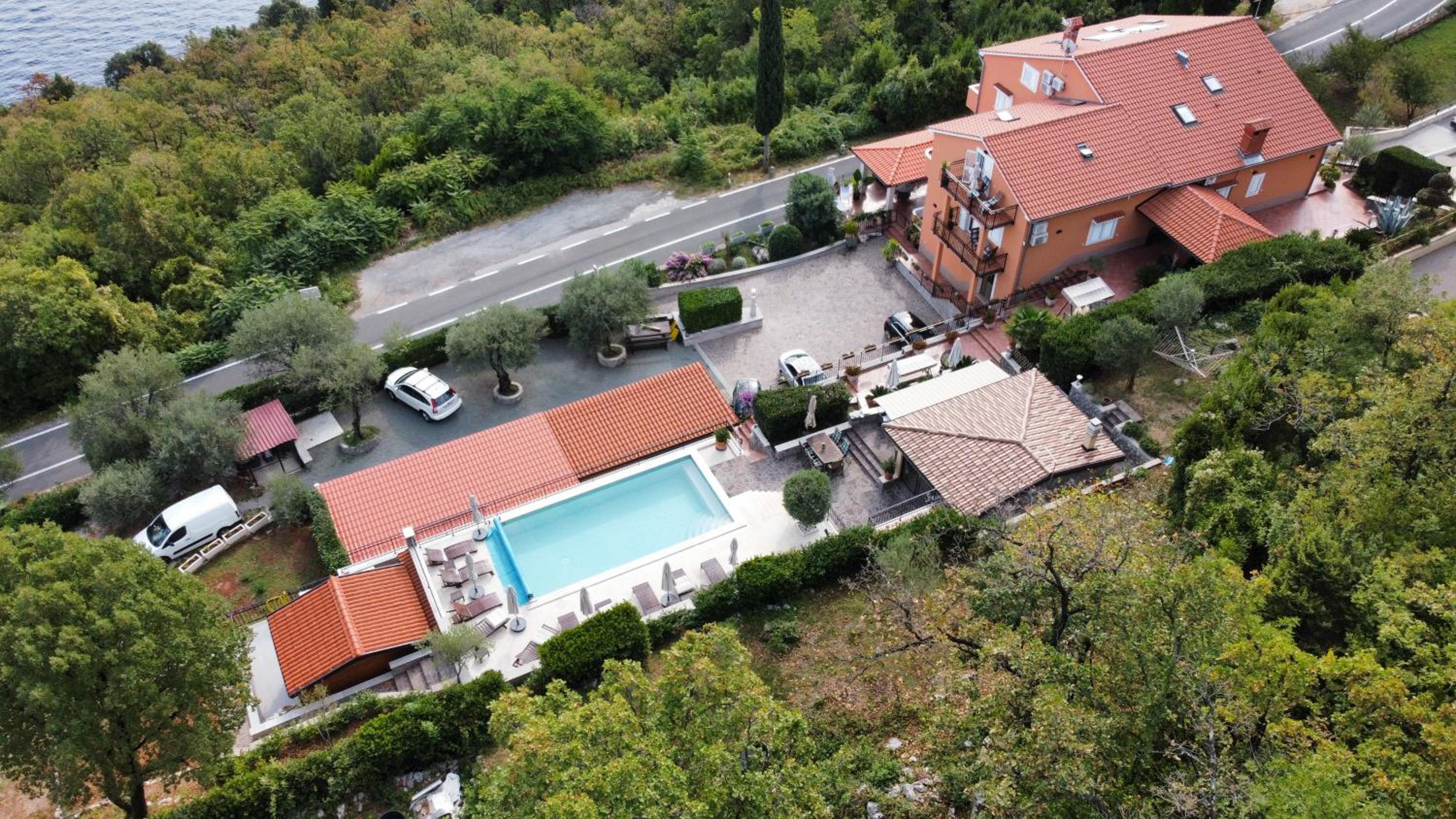 Apartments Vunić view 2