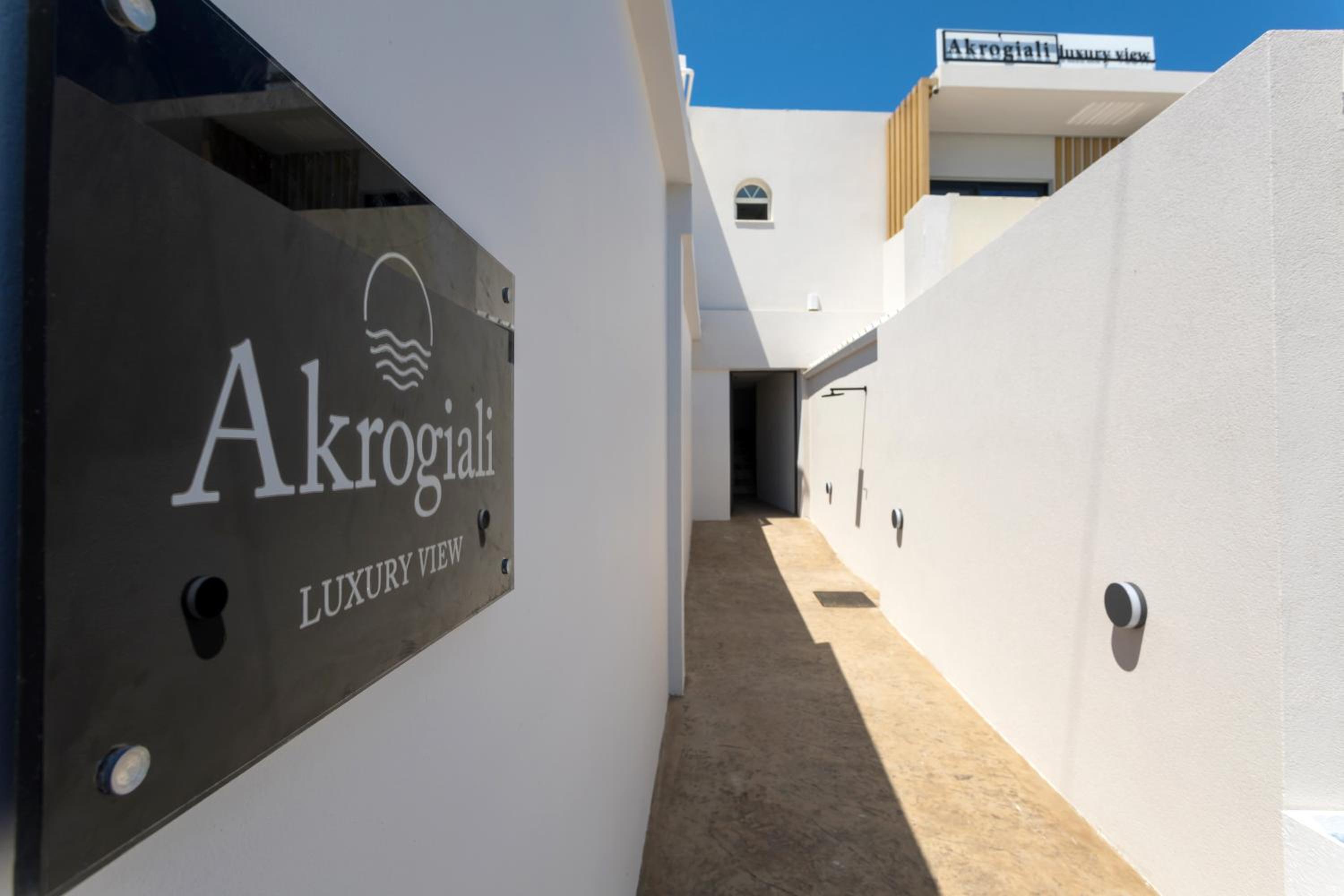 Akrogiali Luxury View
