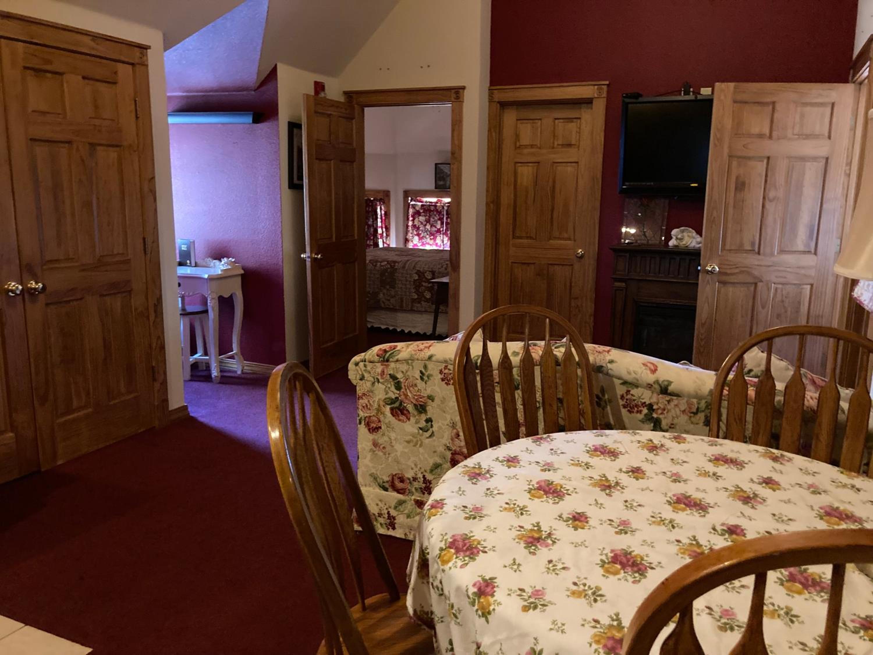 All Seasons Inn