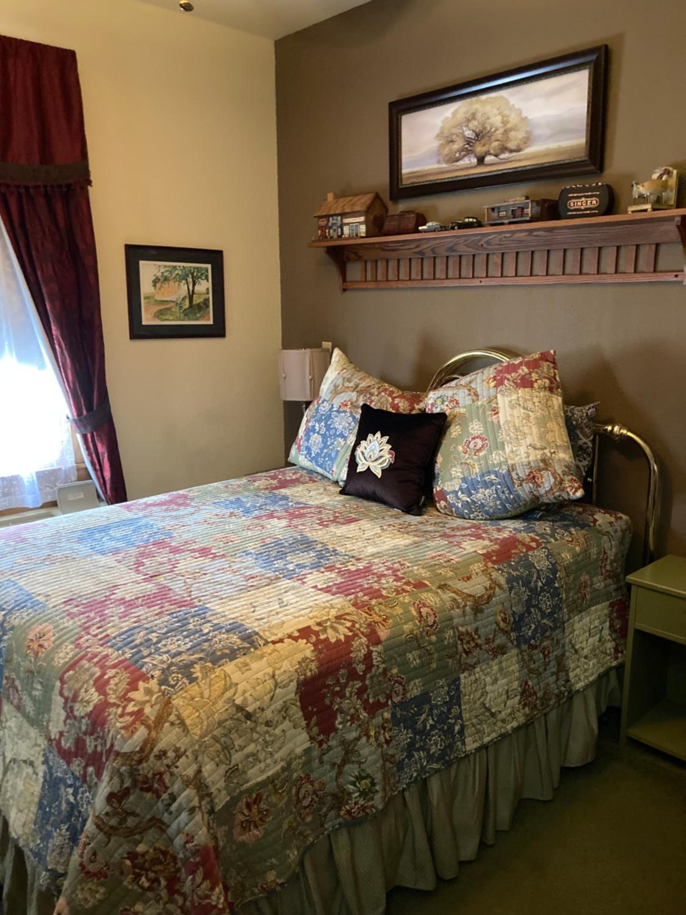 All Seasons Inn