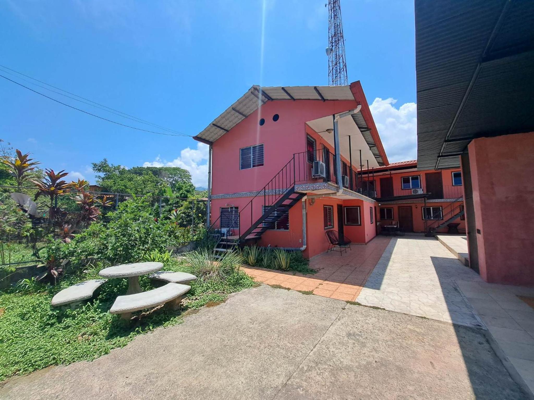 CASA FOTR LOCO