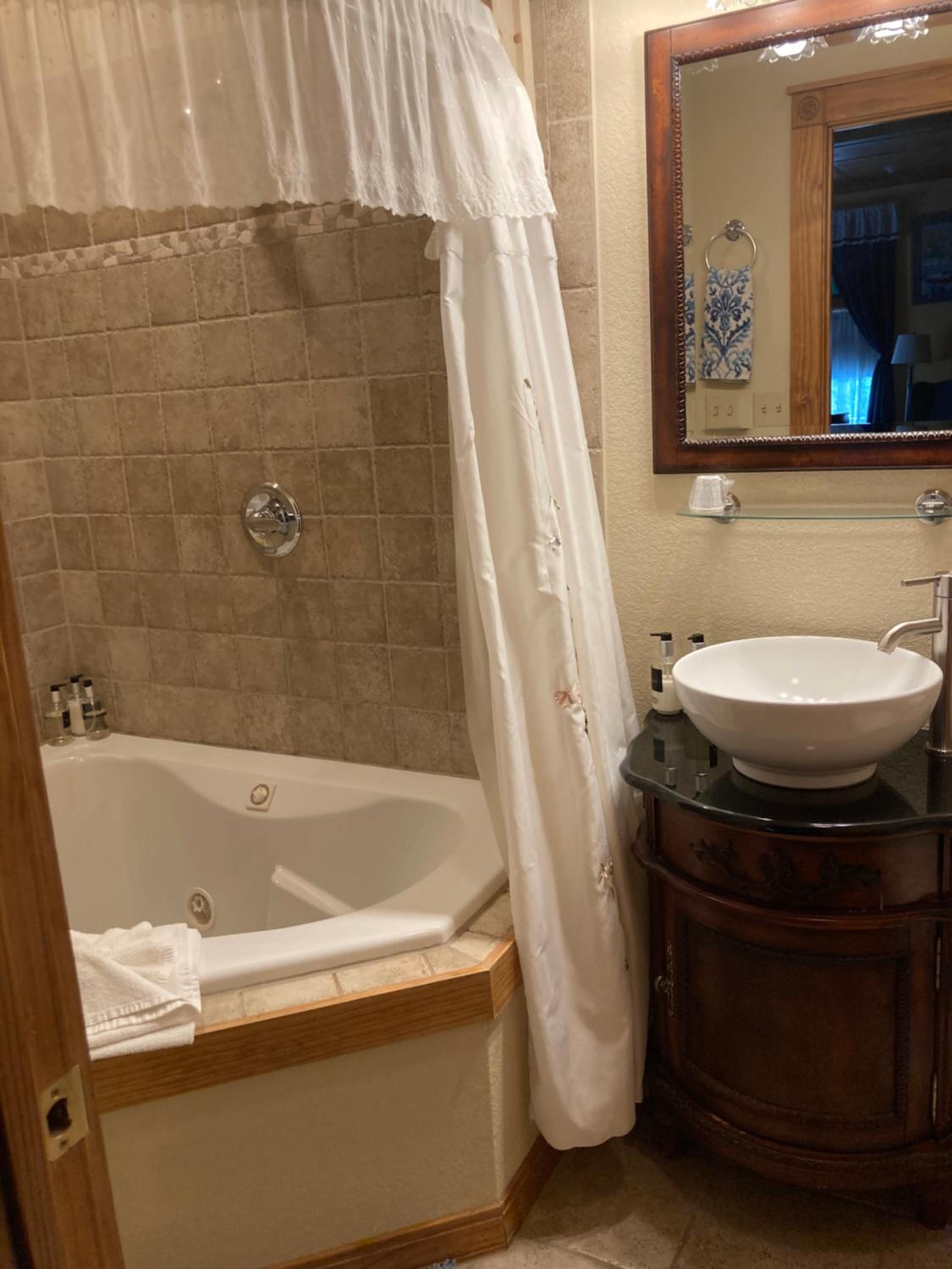 All Seasons Inn