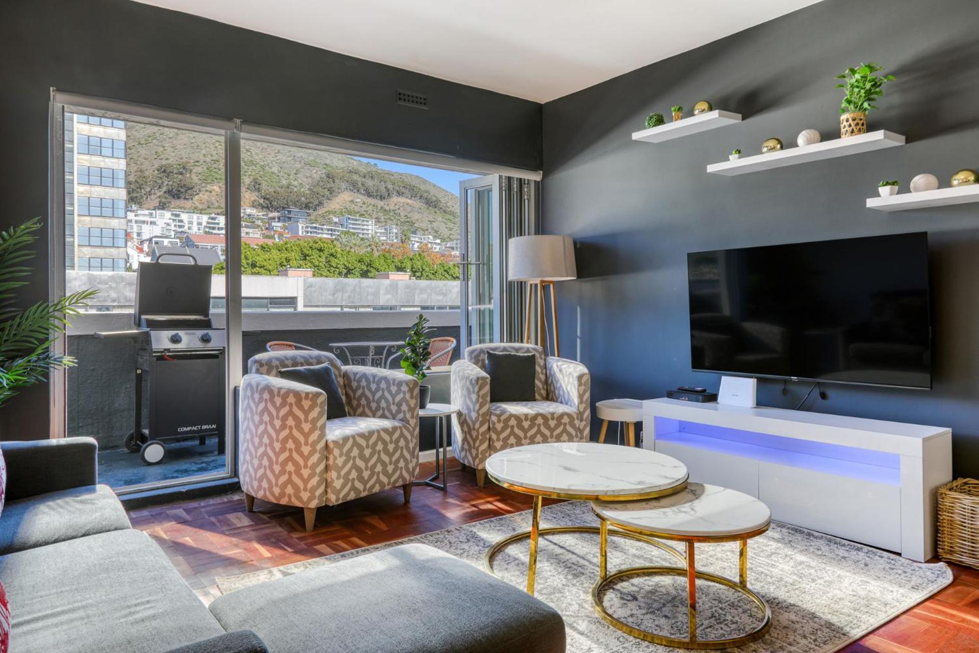 Backup-Power Trendy 2 Bed Balcony Apartment view 2