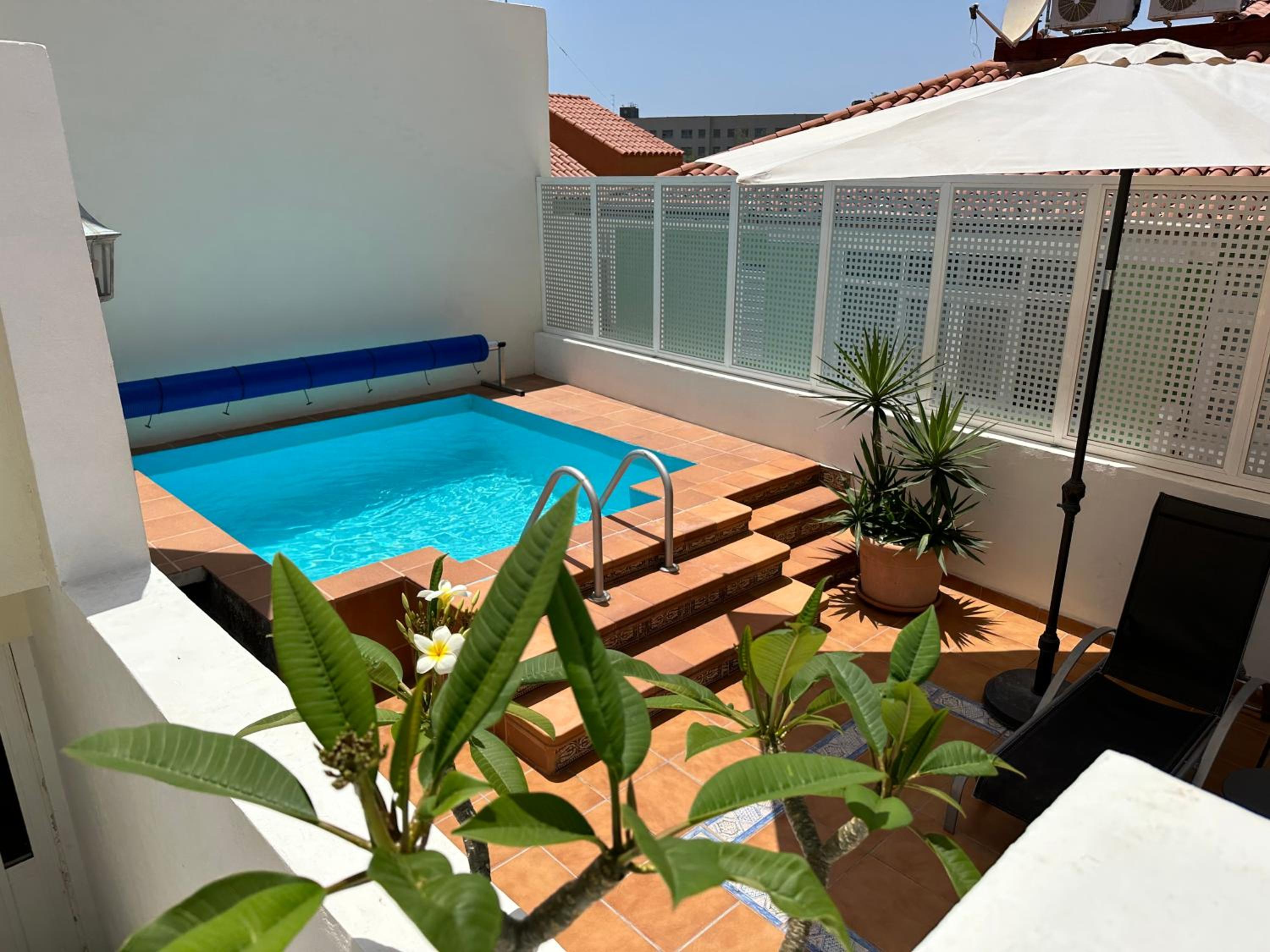 BellaVista DM private pool