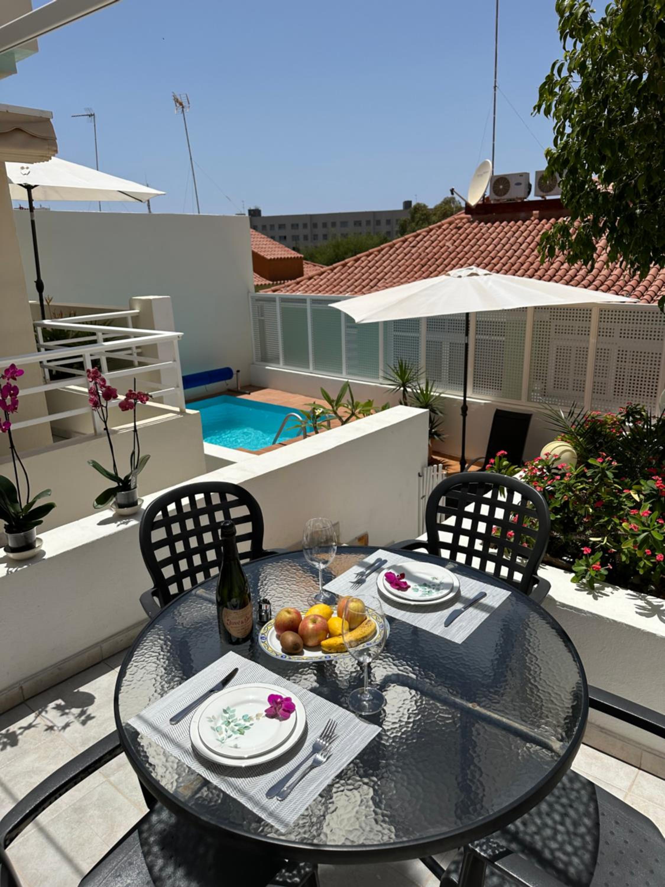 BellaVista DM private pool