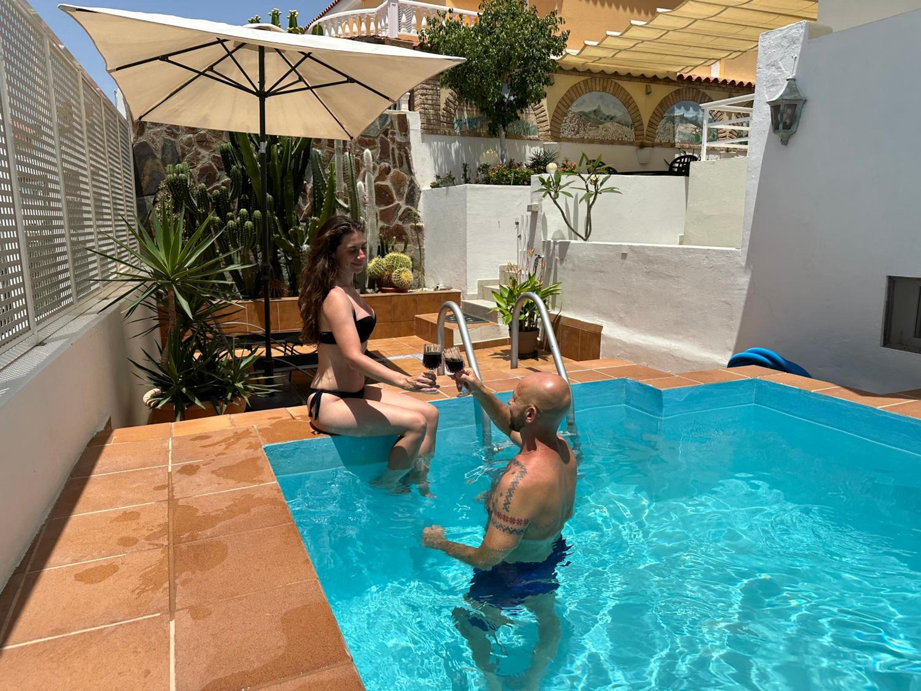 BellaVista DM private pool