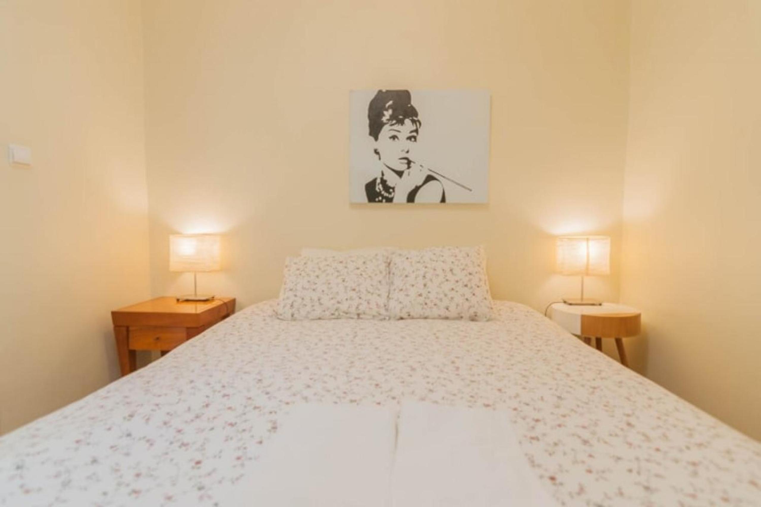 Cozy Two Bedroom Apt in Central Alfama - With AC by Lisbeyond view 3