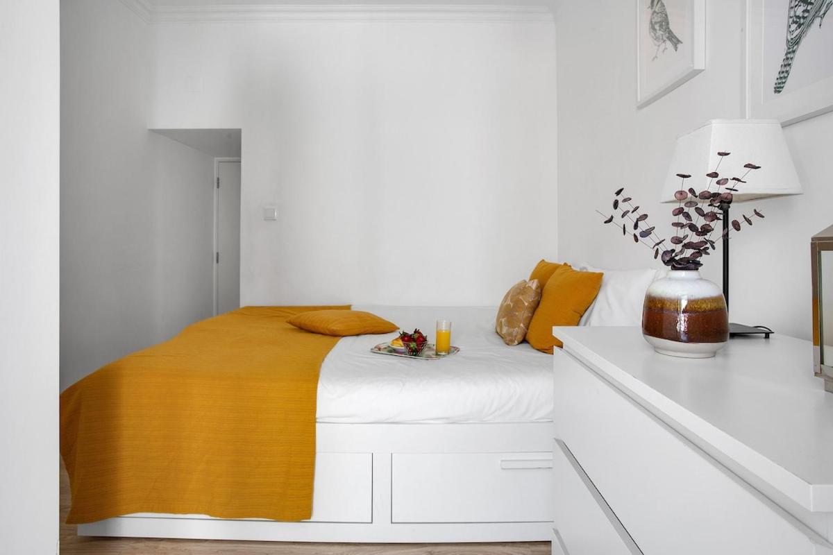 Apartment in Estrela - Amazing for Families by Lisbeyond view 3