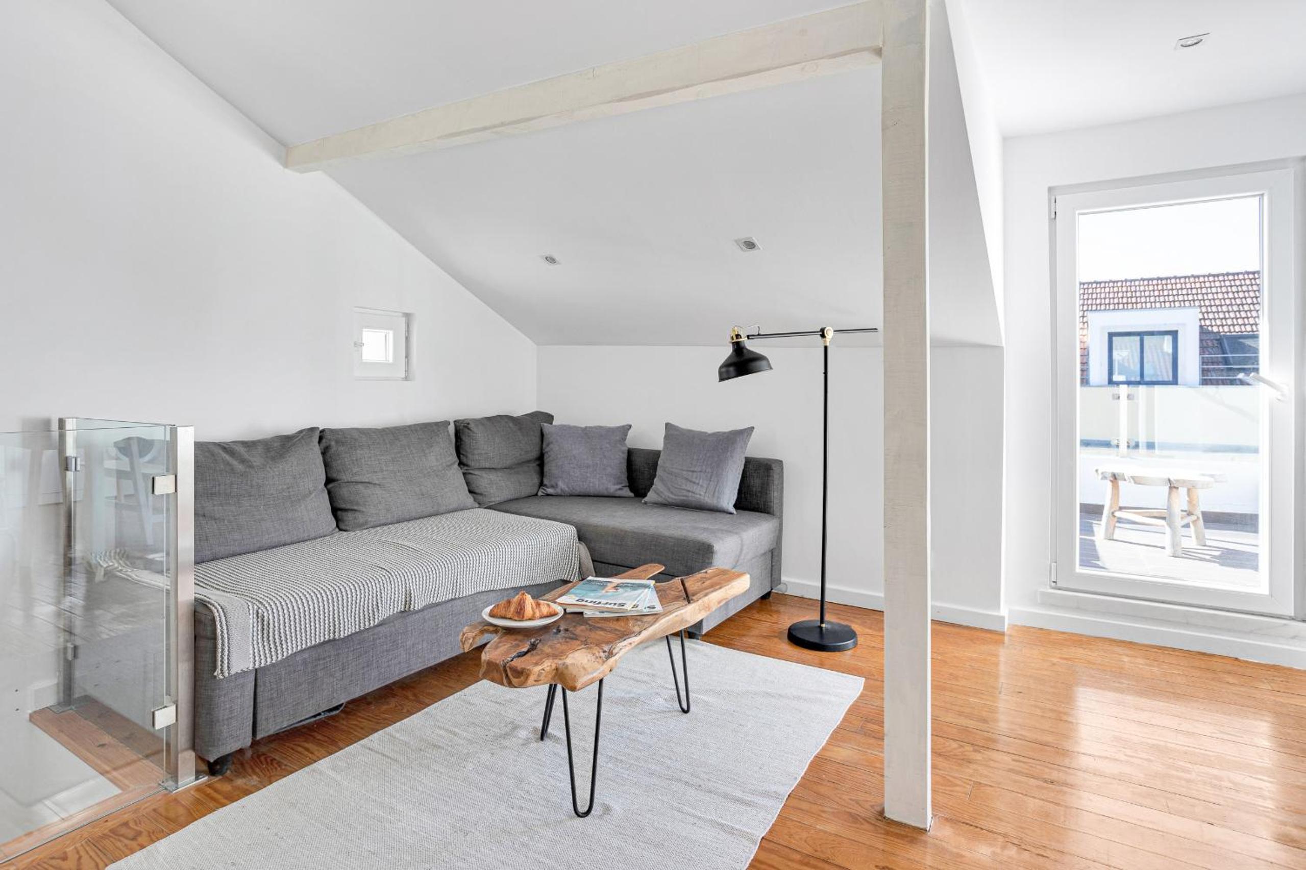 Alcântara Sunny Terrace Apt by Lisbeyond view 5