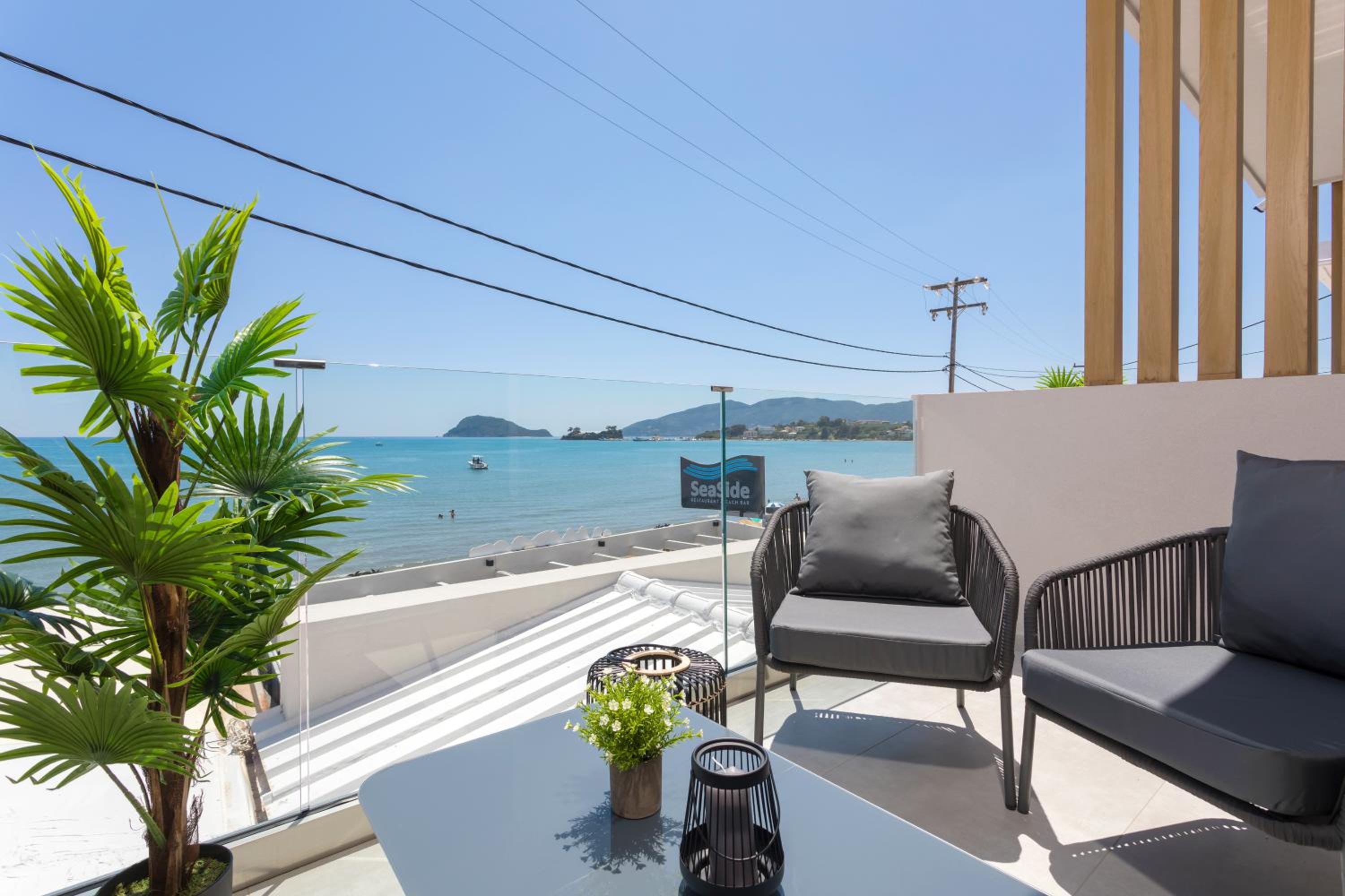 Akrogiali Luxury View