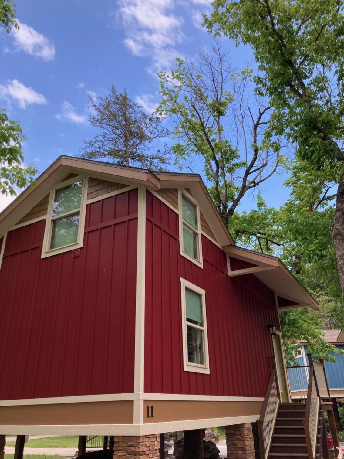 All Seasons Treehouse Village