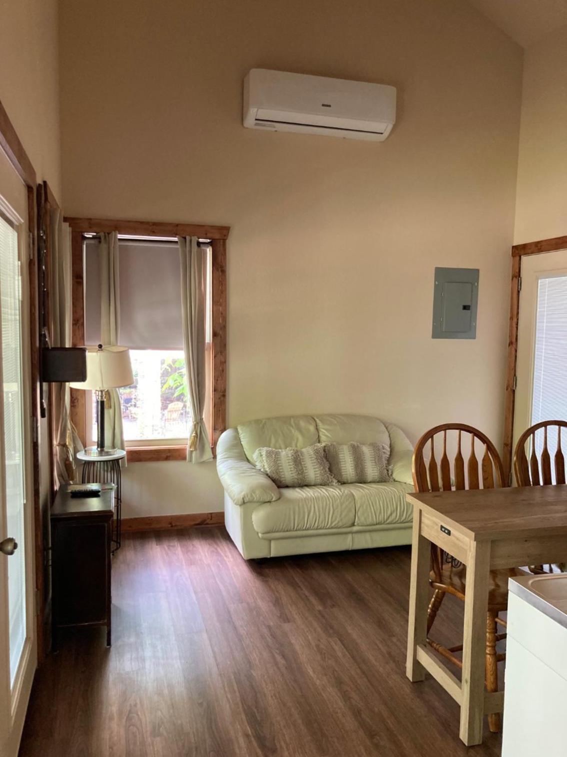 All Seasons Treehouse Village
