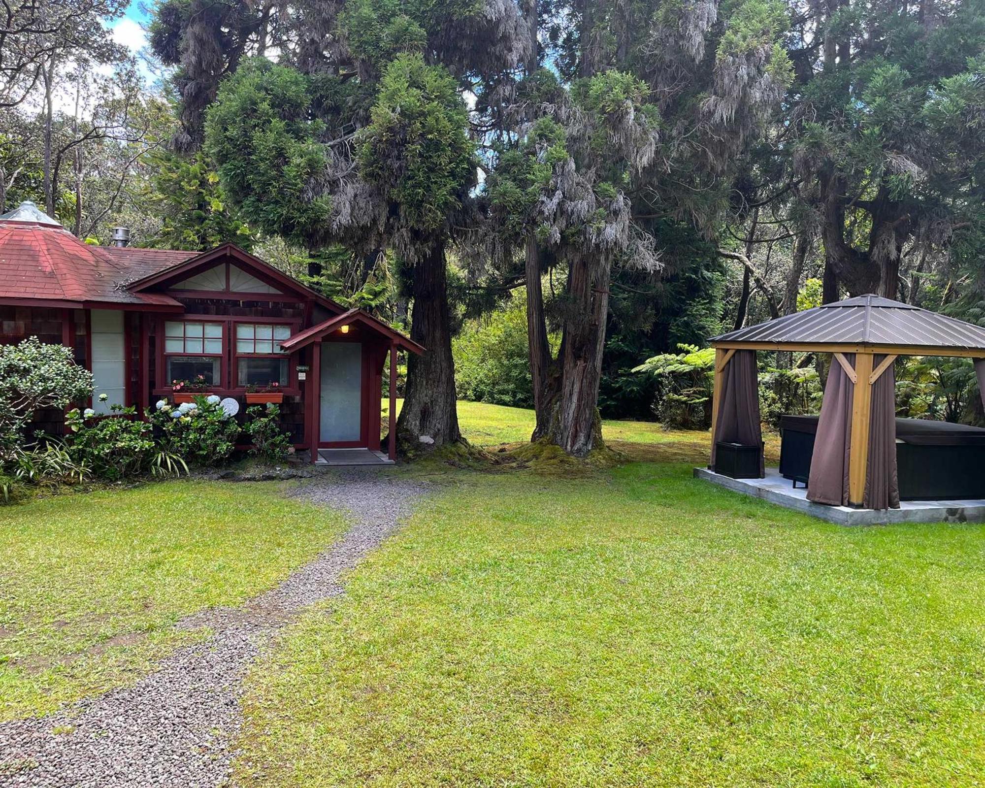 Volcano Village Estates