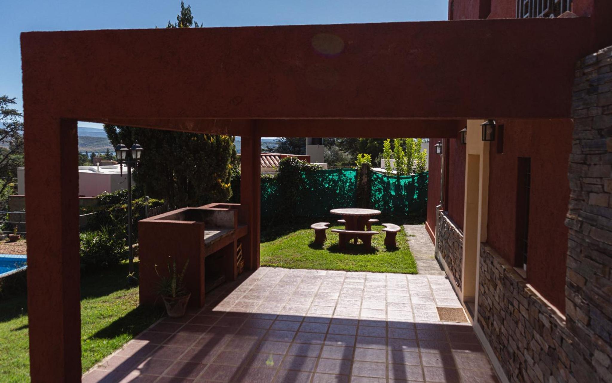 Bella Vista Casa con pileta y terraza