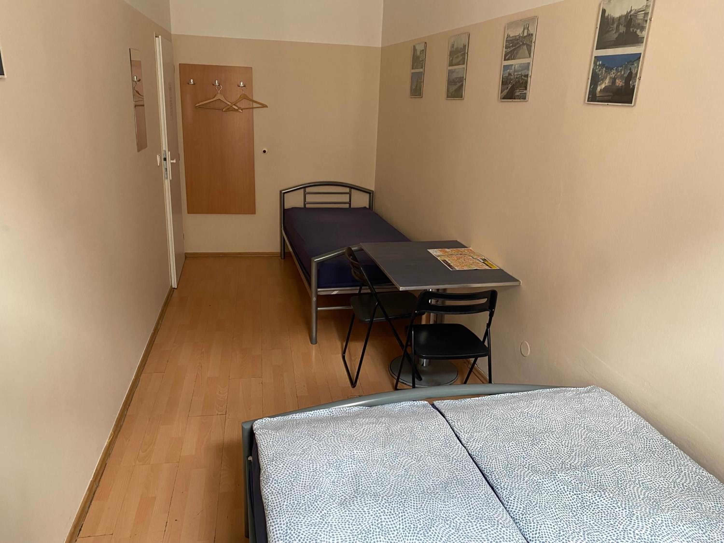 Hostel EMMA