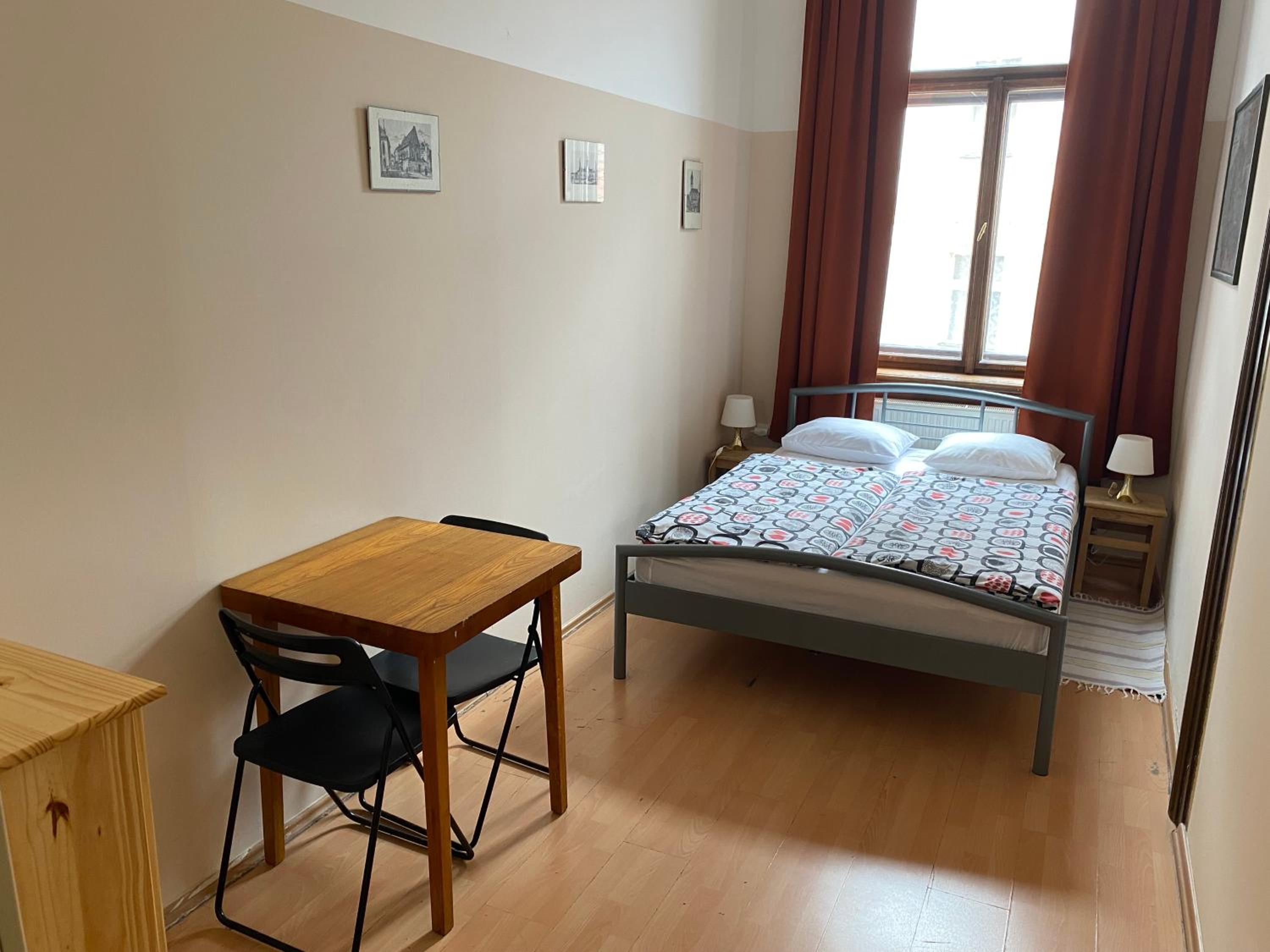 Hostel EMMA