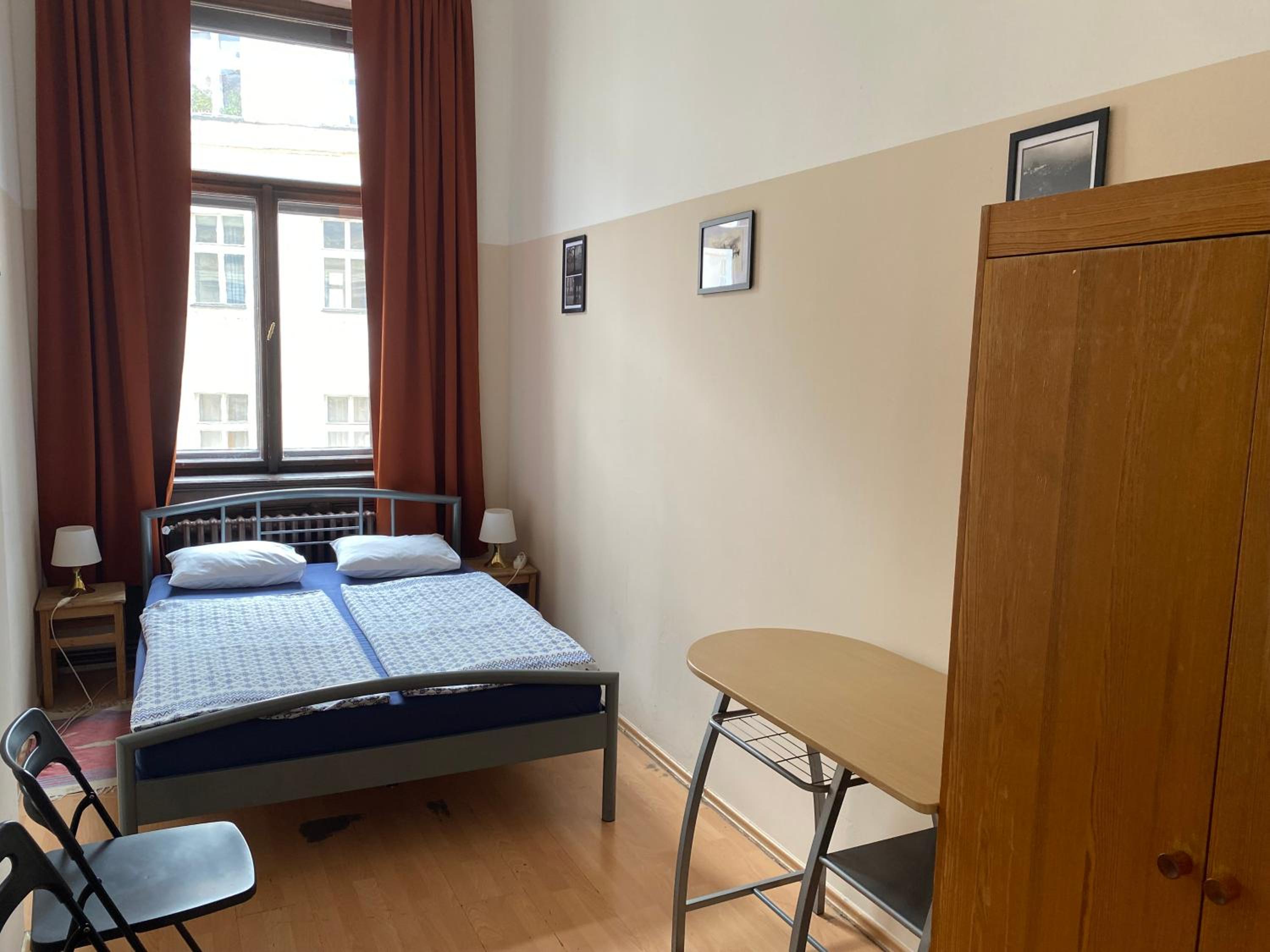 Hostel EMMA