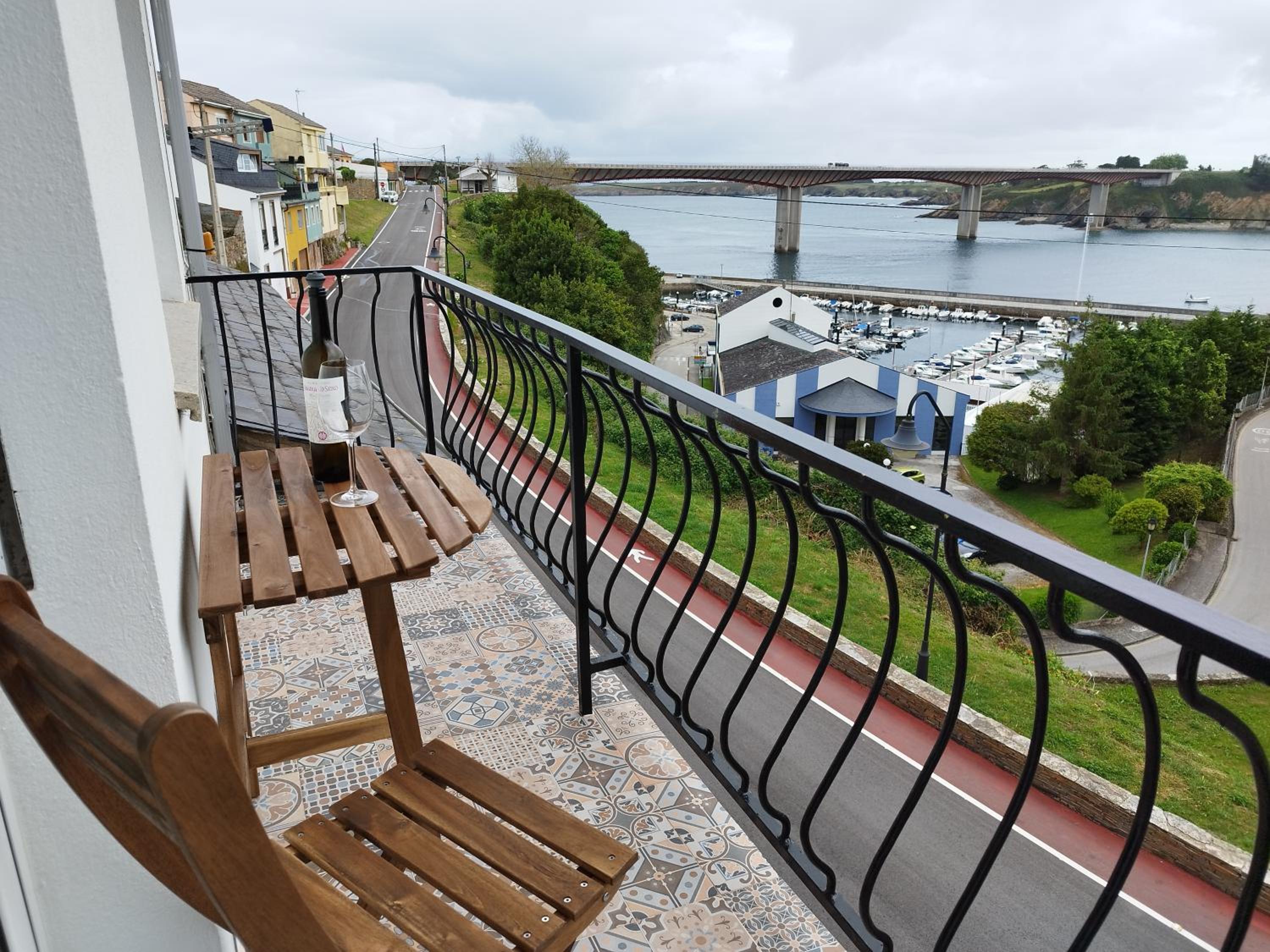 BALCON DEL EO
