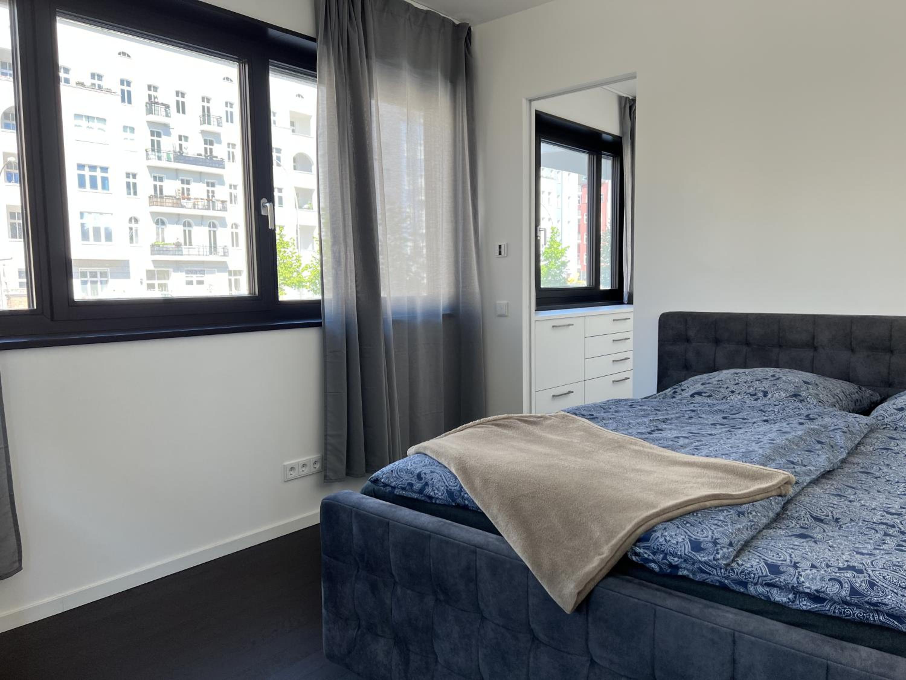 Luxury Waterfront Apartment