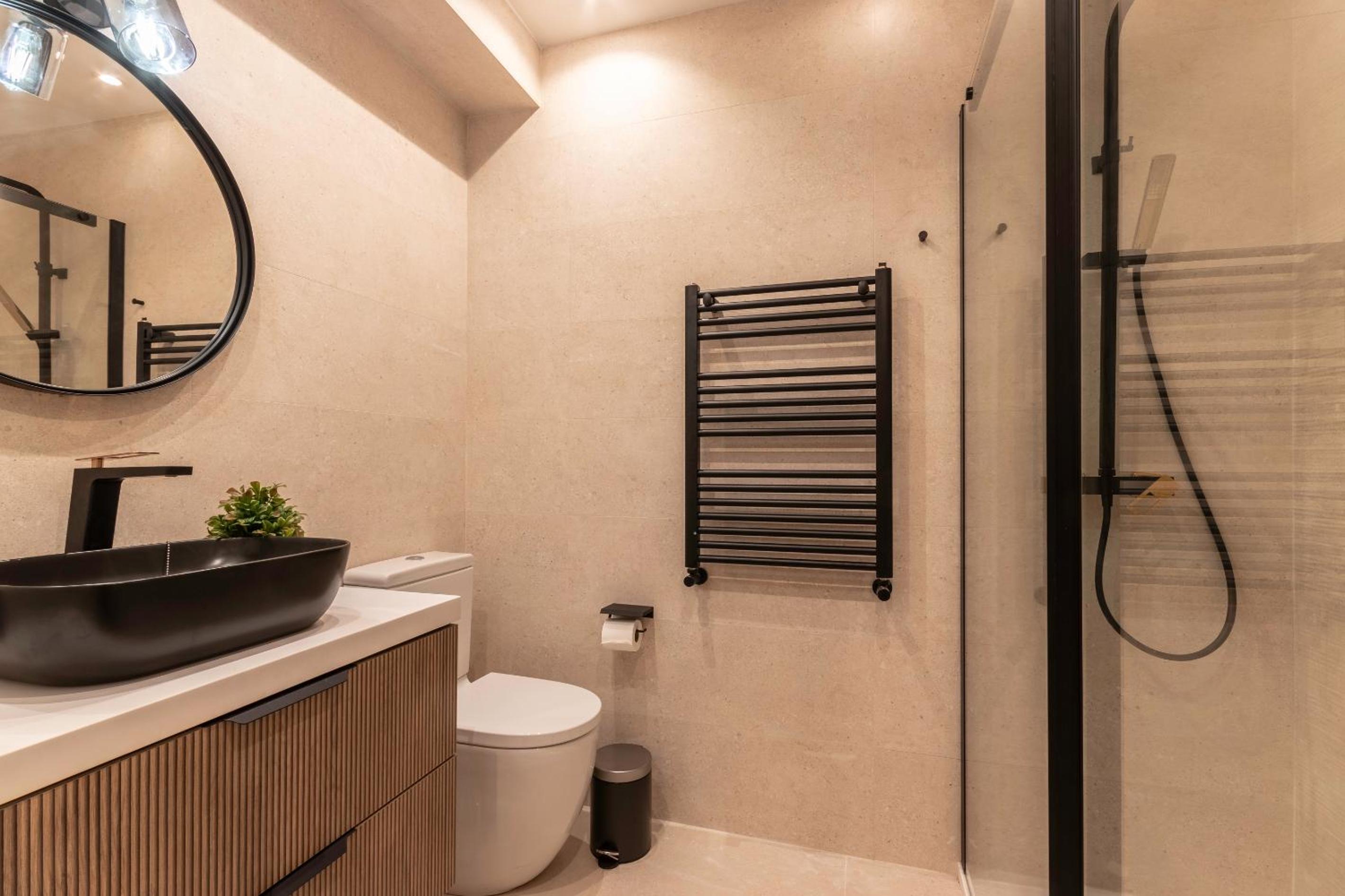 New! Lovely 4-Bedroom Loft in Bilbao