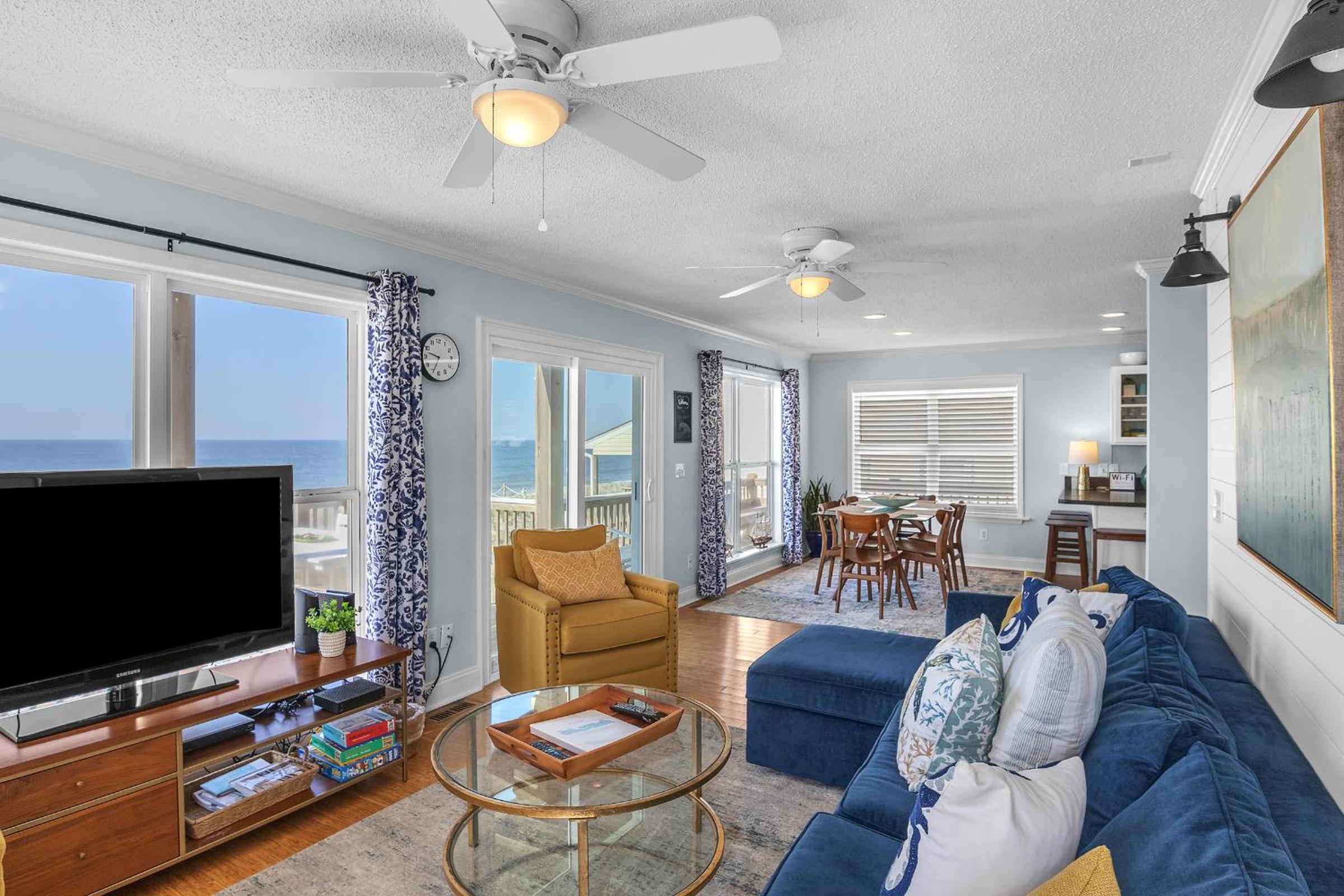 Big Wave by Oak Island Accommodations view 5