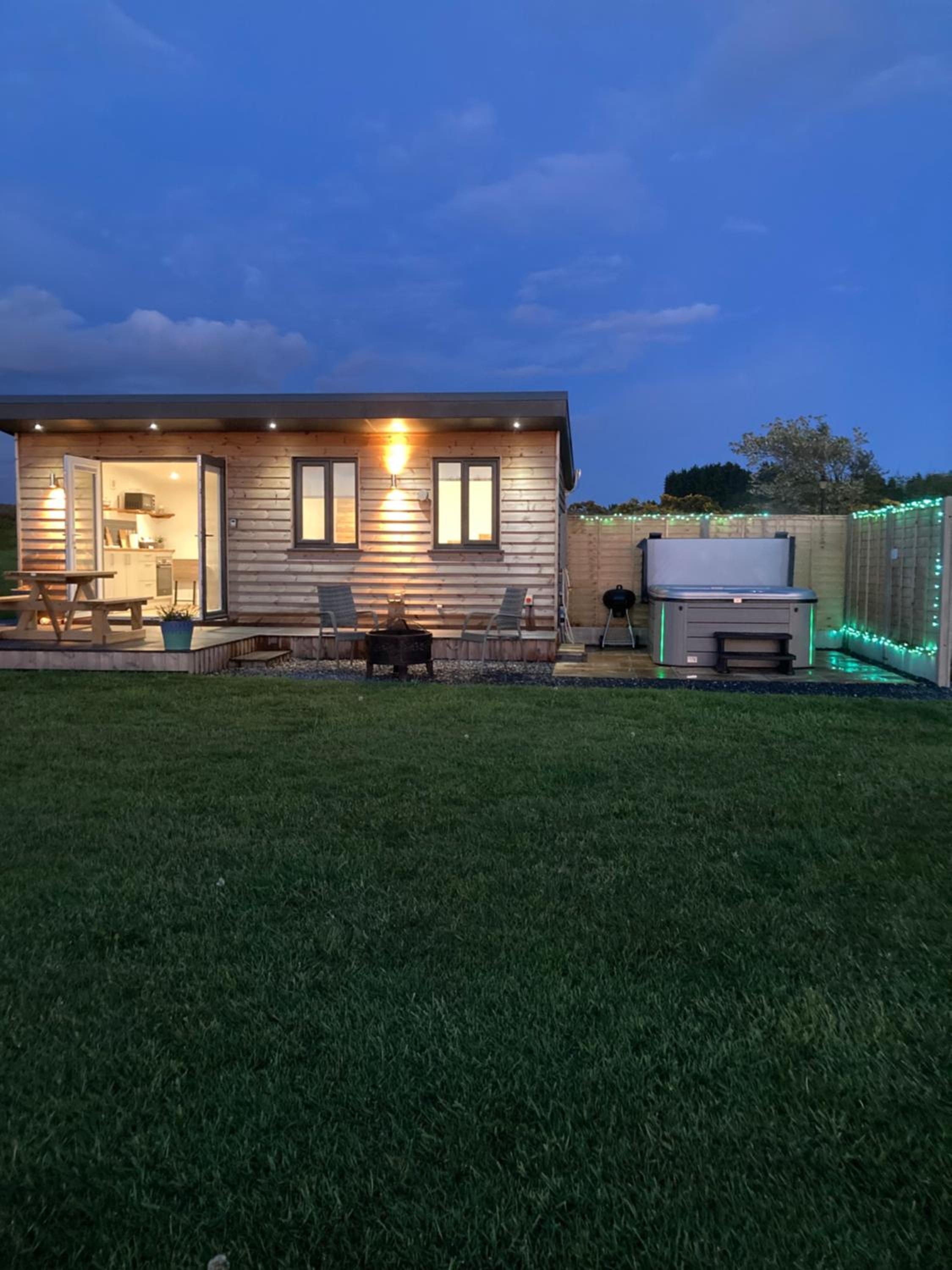 Hotel Maesllan Cabins - Golwg Y Mor